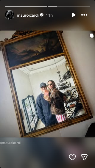 Mauro Icardi compartió una foto de él junto a su pareja María Eugenia La China Suárez frente al espejo | Fuente: Instagram Stories/mauroicardi