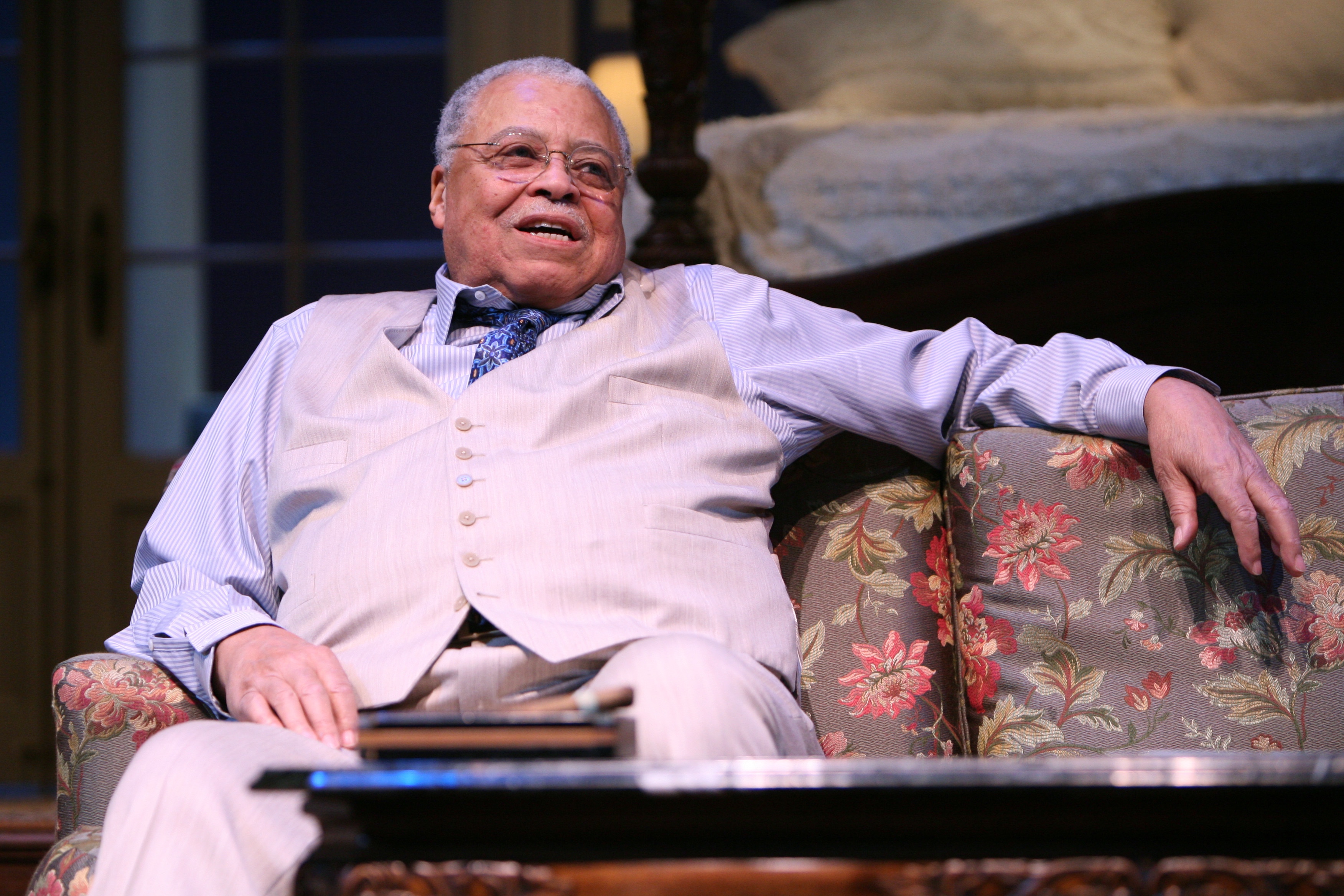 James Earl Jones en el plató de "Cat On a Hot Tin Roof", 2008 | Fuente: Getty Images