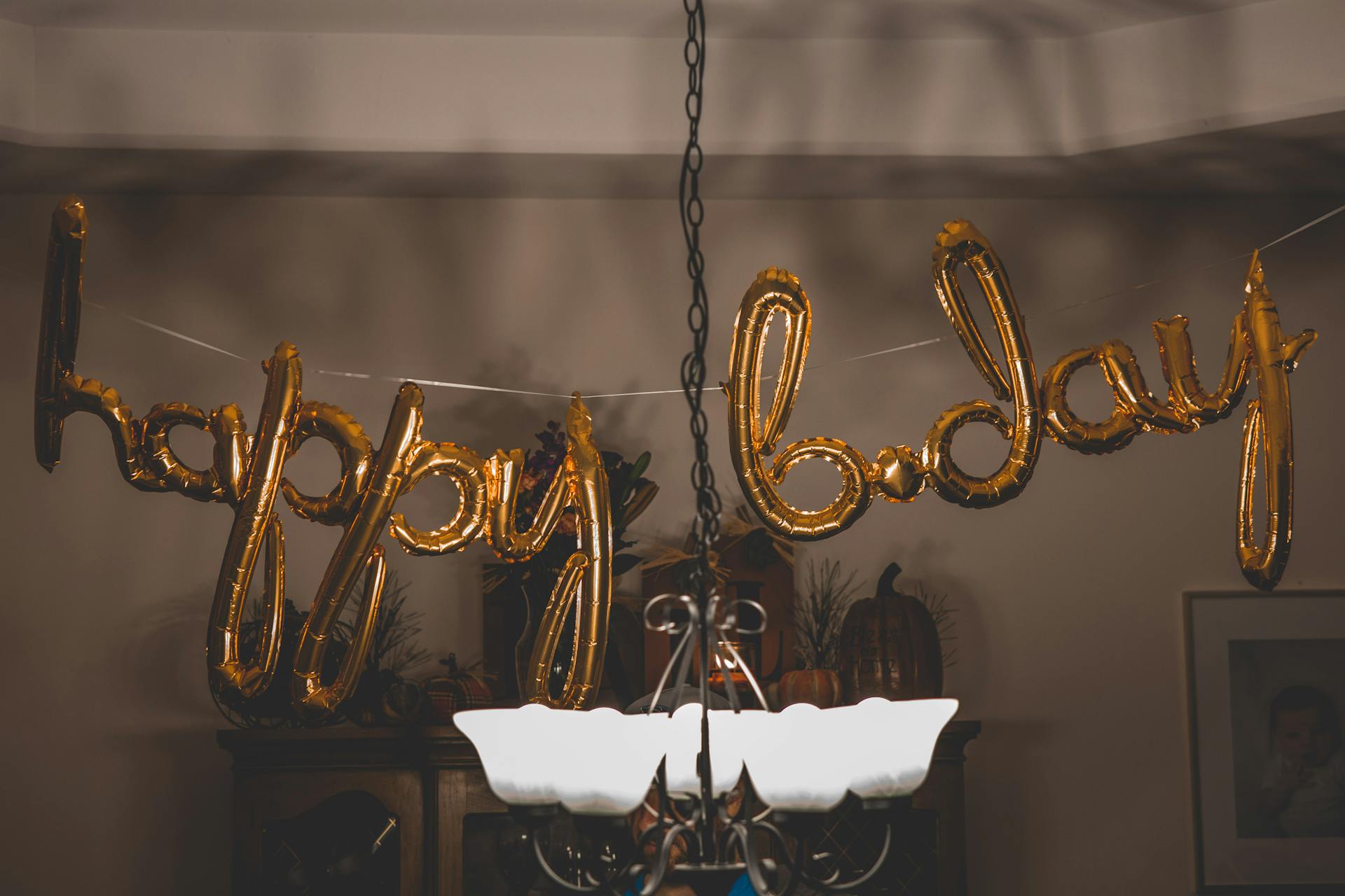 Globos de cumpleaños | Fuente: Pexels