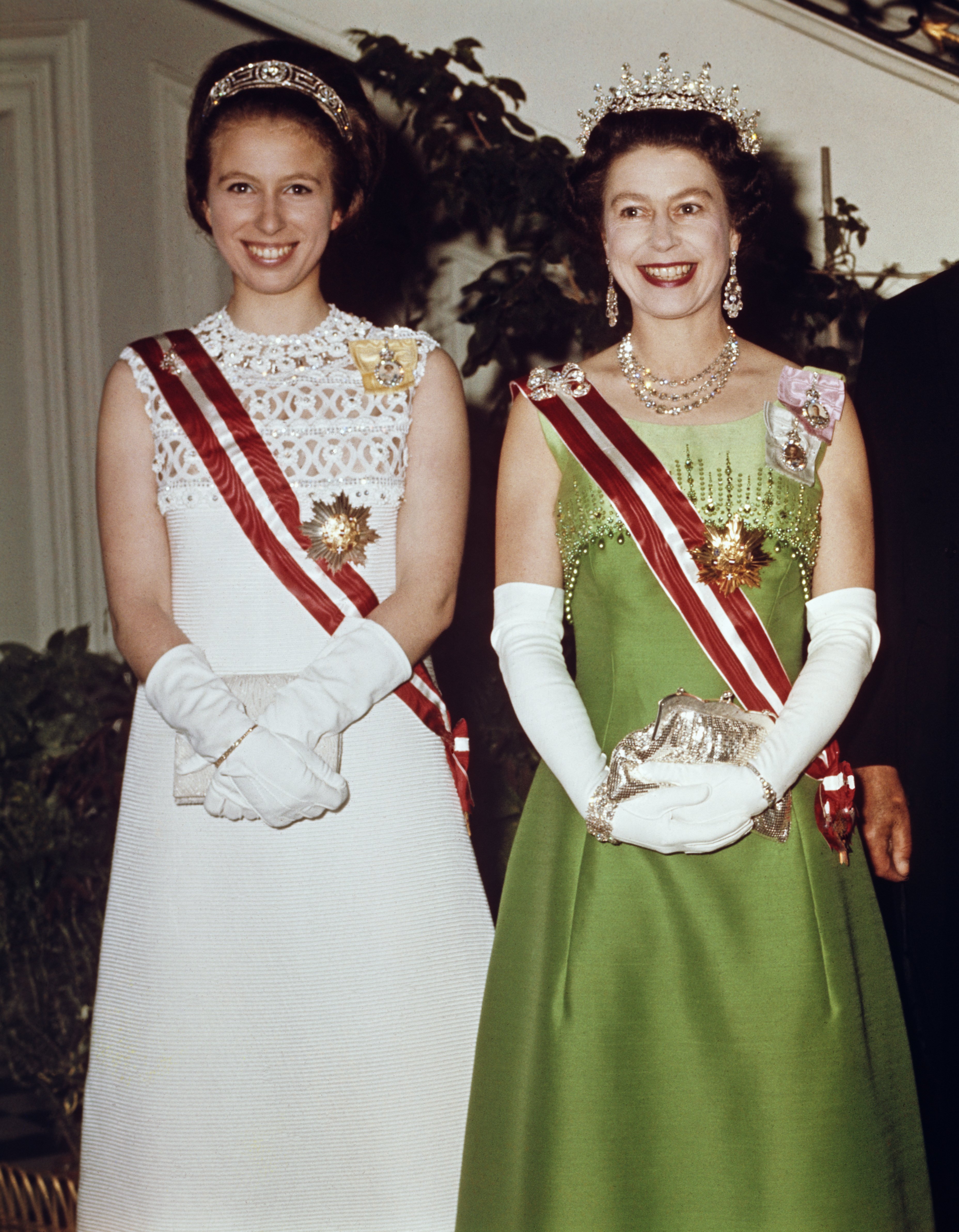 La princesa Anne y la reina Elizabeth en Viena 1969. | Foto: Getty Images