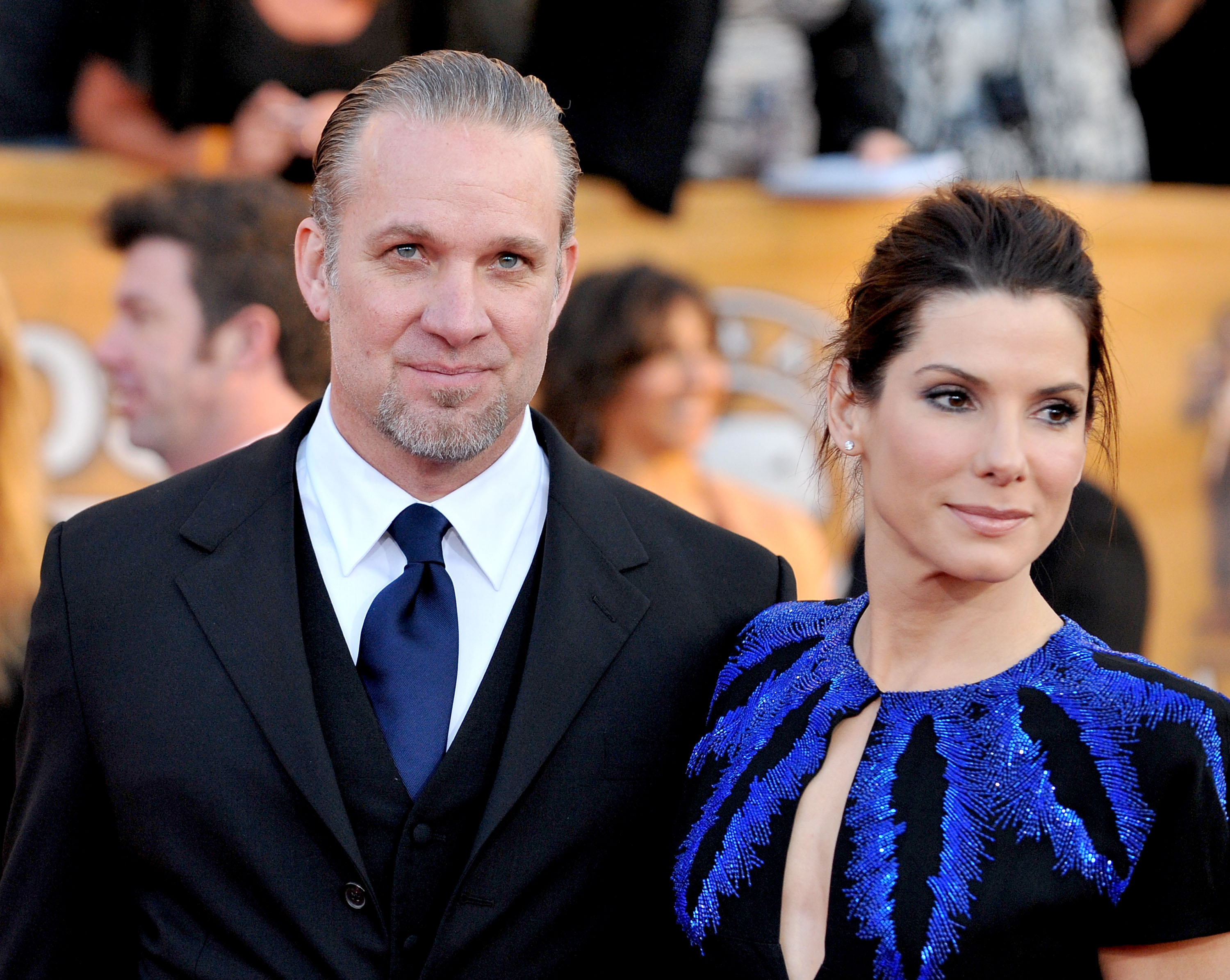 Jesse James y Sandra Bullock llegan a la 16ª edición de los Premios Anuales del Sindicato de Actores el 23 de enero de 2010, en Los Ángeles | Fuente: Getty Images