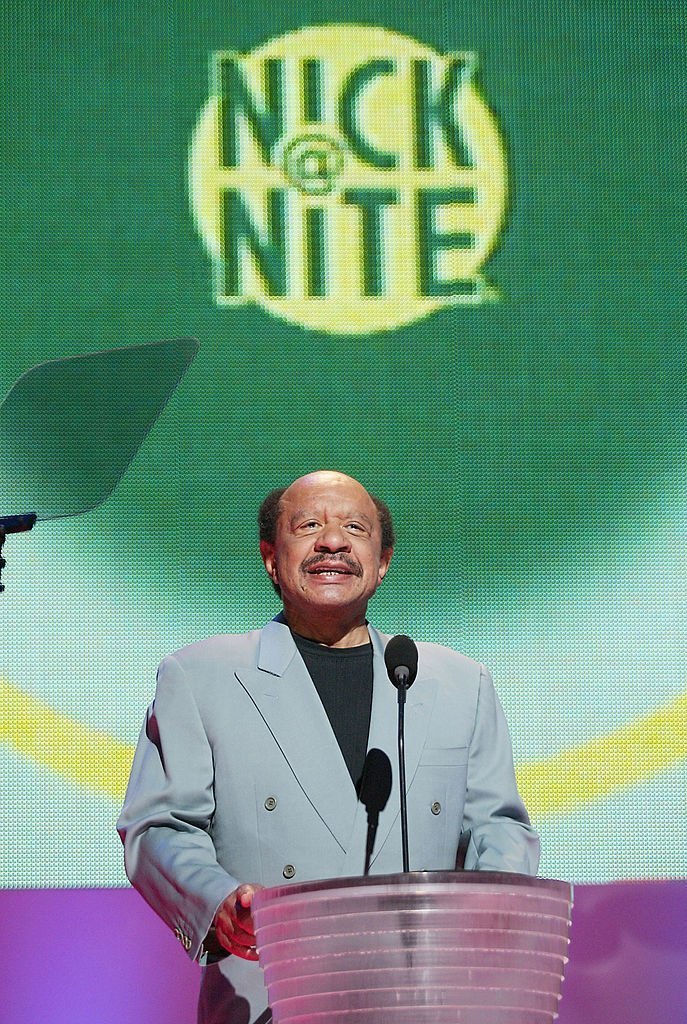 El actor Sherman Helmsley habla en la presentación de los 'MTV Networks Upfront 2003' en el Teatro del Madison Square Garden, el 6 de mayo de 2003. | Foto: Getty Images