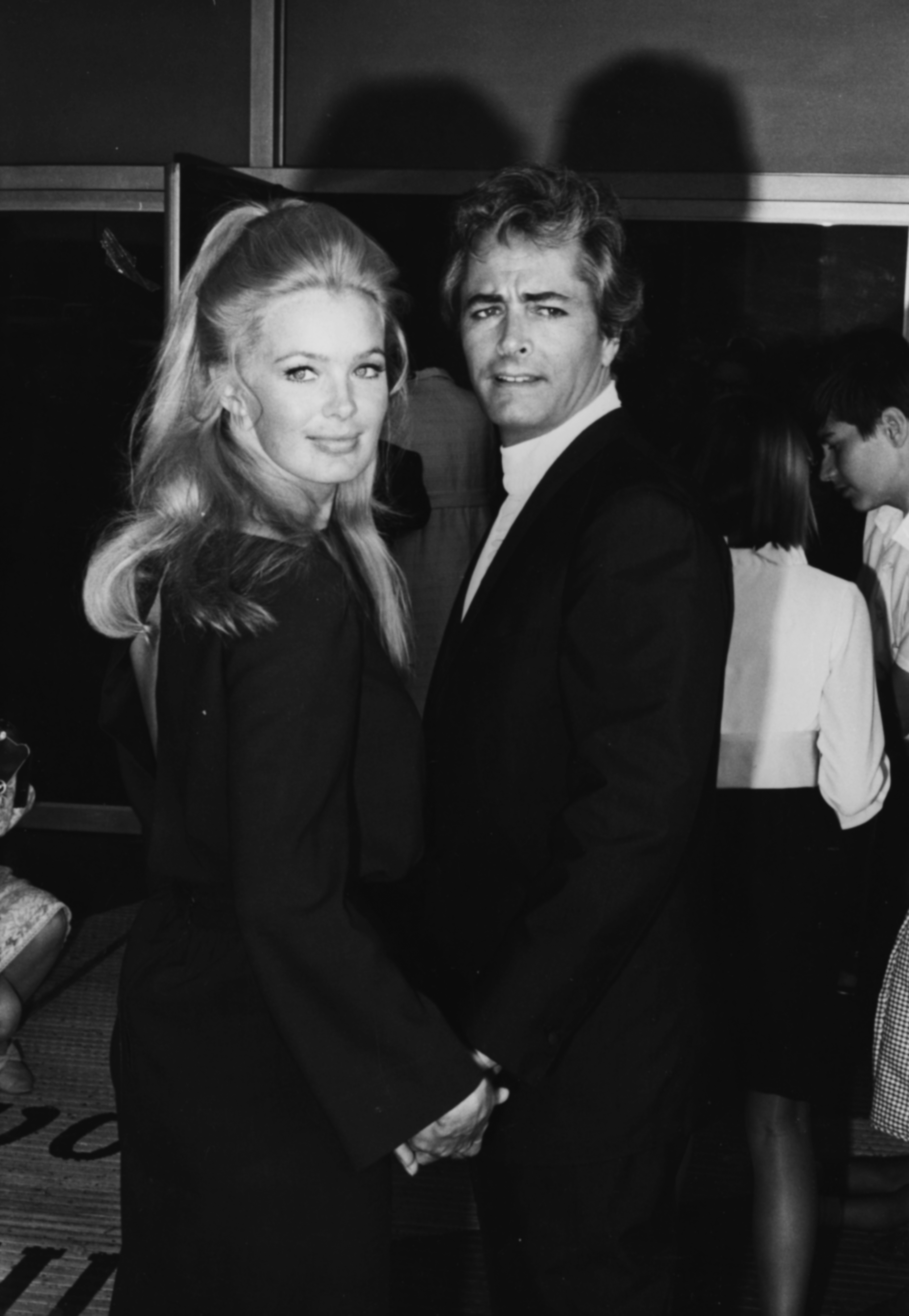 John Derek y Linda Evans en los Premios Emmy en mayo de 1968 | Fuente: Getty Images