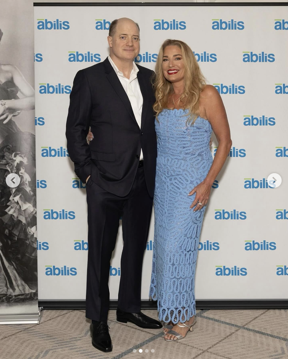 Brendan Fraser y Jeanne Moore vistos juntos en un acto benéfico de Abilis | Fuente: Instagram/jeannemoore1001