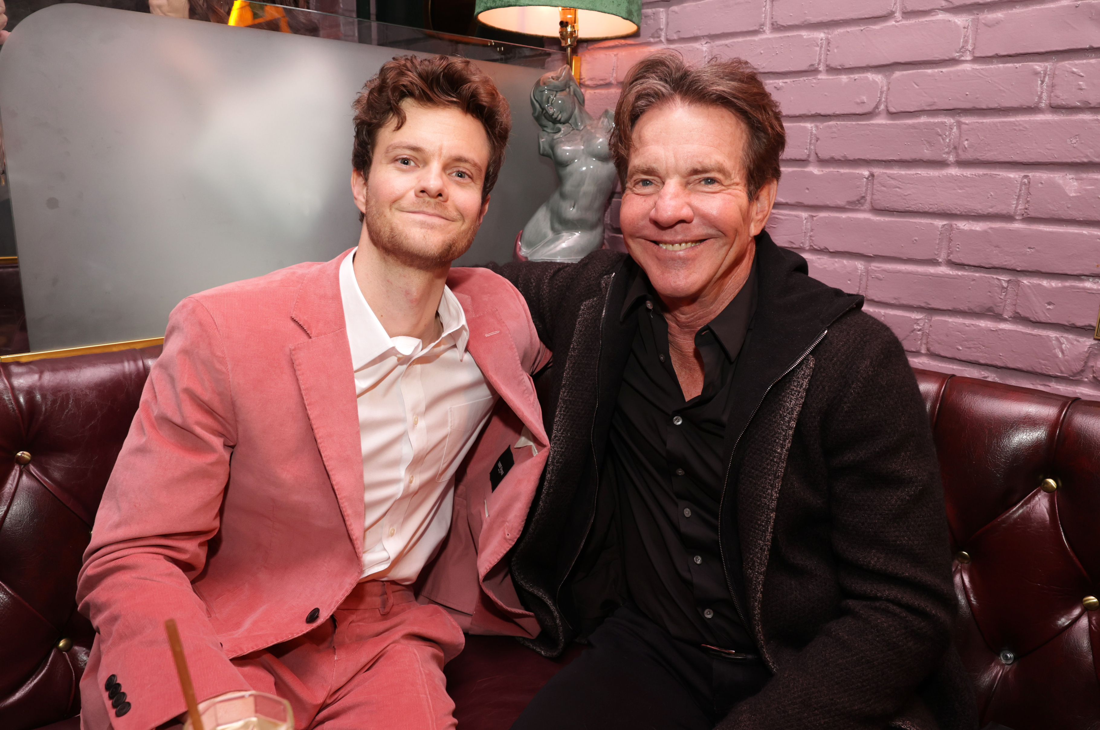 Jack y Dennis Quaid en la fiesta posterior a los Globos de Oro en Beverly Hills, California, el 7 de enero de 2024 | Fuente: Getty Images