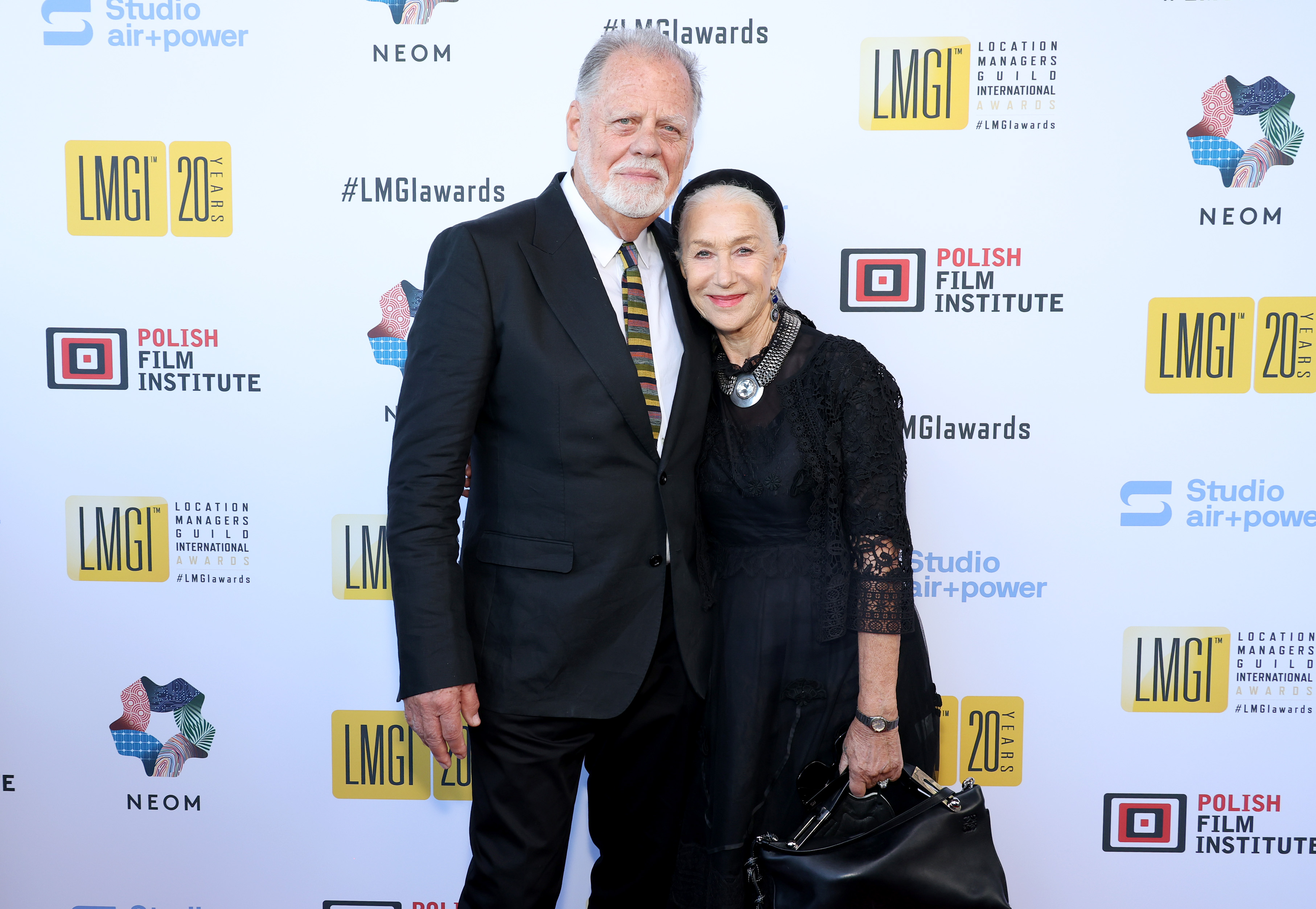 Taylor Hackford y Helen Mirren en la 10ª edición de los Premios LMGI en honor a los Location Managers, el 26 de agosto de 2023, en Santa Mónica, California | Fuente: Getty Images