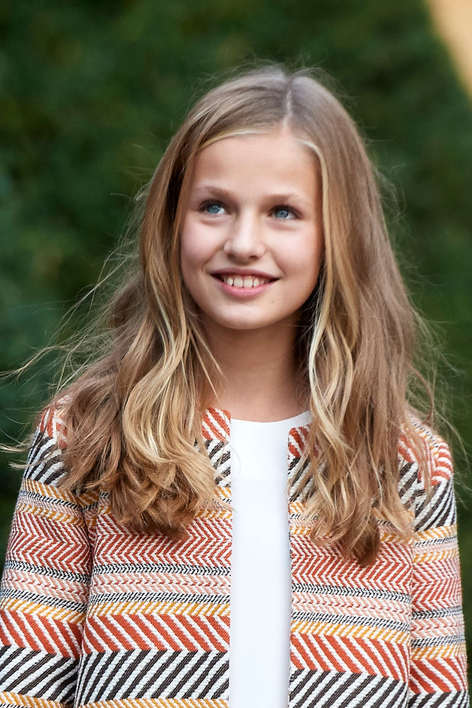 La princesa Leonor de España llega a la Catedral de Oviedo antes de la entrega de los Premios Princesa de Asturias 2019, el 17 de octubre de 2019 en Oviedo. | Foto: Getty Images