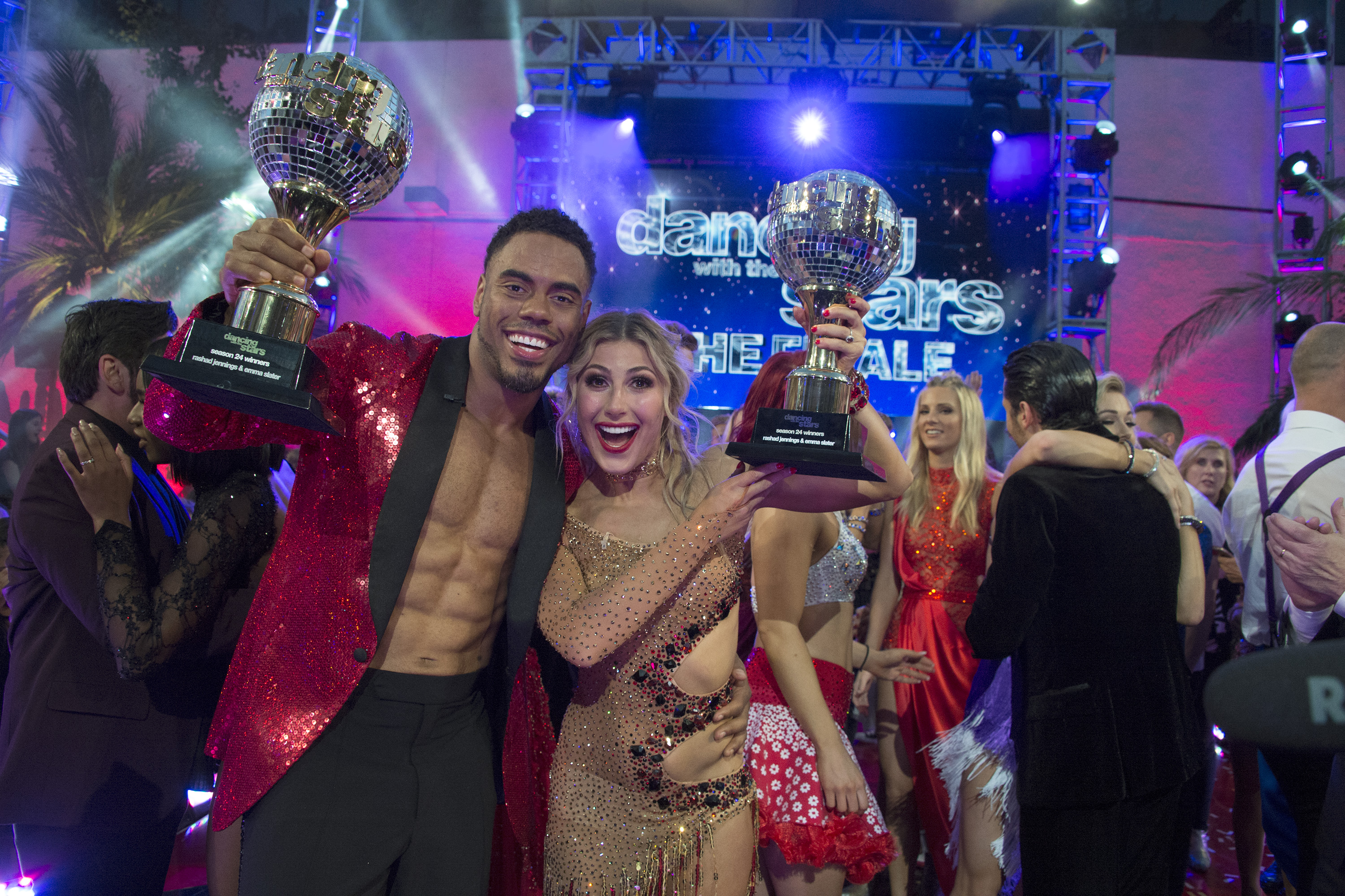 Rashad Jennings y Emma Slater en el plató de "Dancing with the Stars", 2017 | Fuente: Getty Images