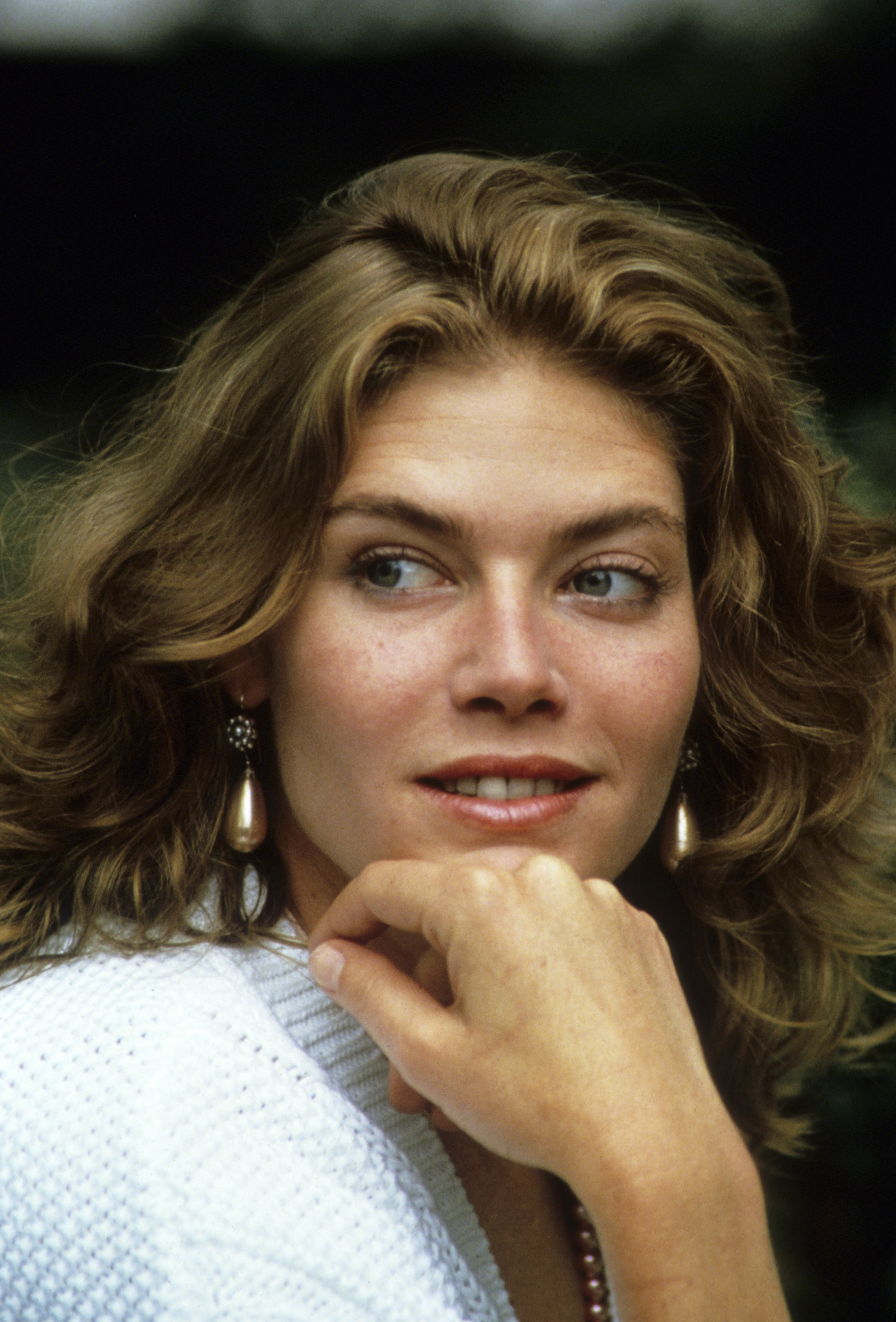 Kelly McGillis posa durante una sesión de retratos el 15 de mayo de 1985 en Londres, Inglaterra | Foto: Getty Images