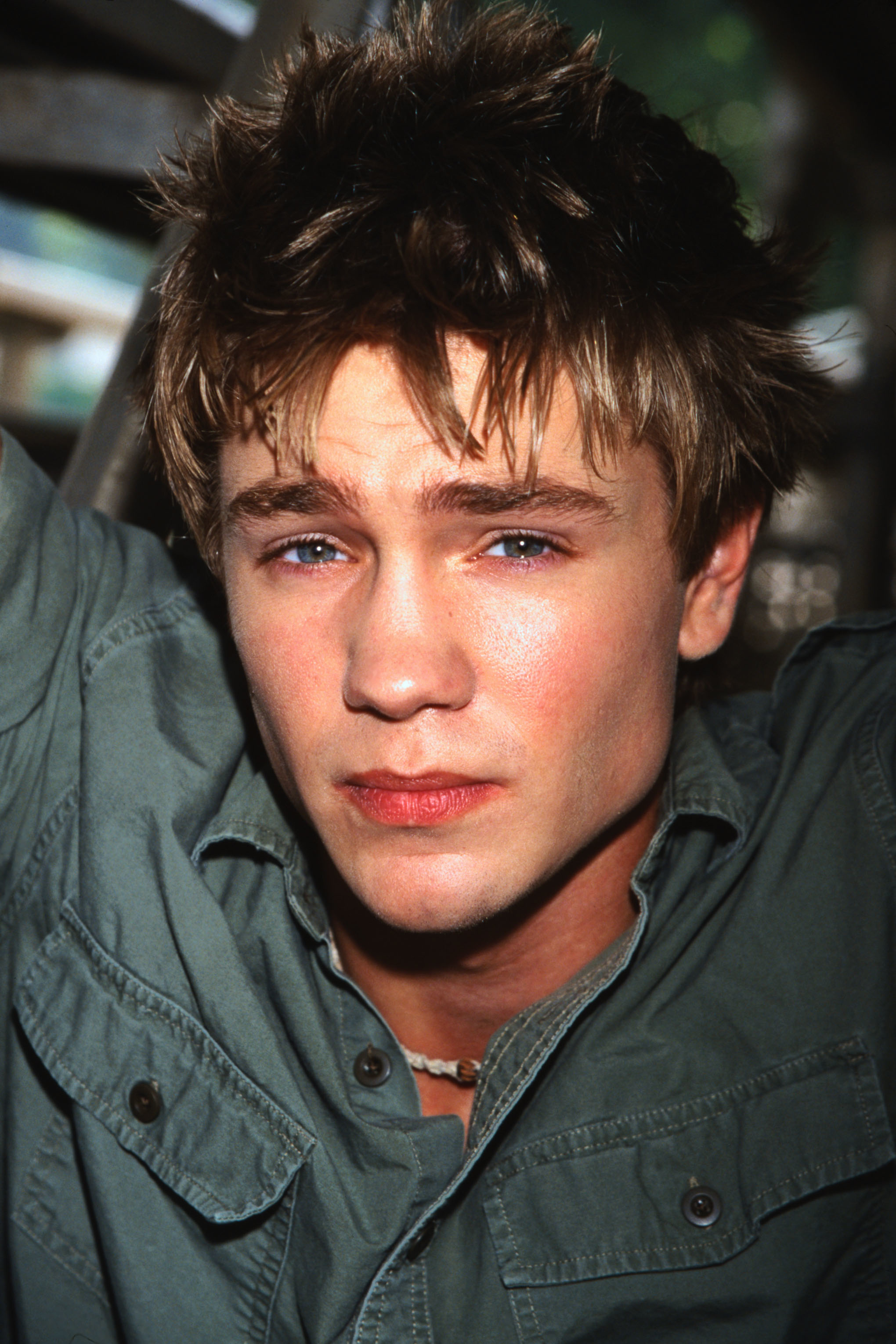 Chad Michael Murray posando para una foto el 13 de junio de 2001 | Fuente: Getty Images