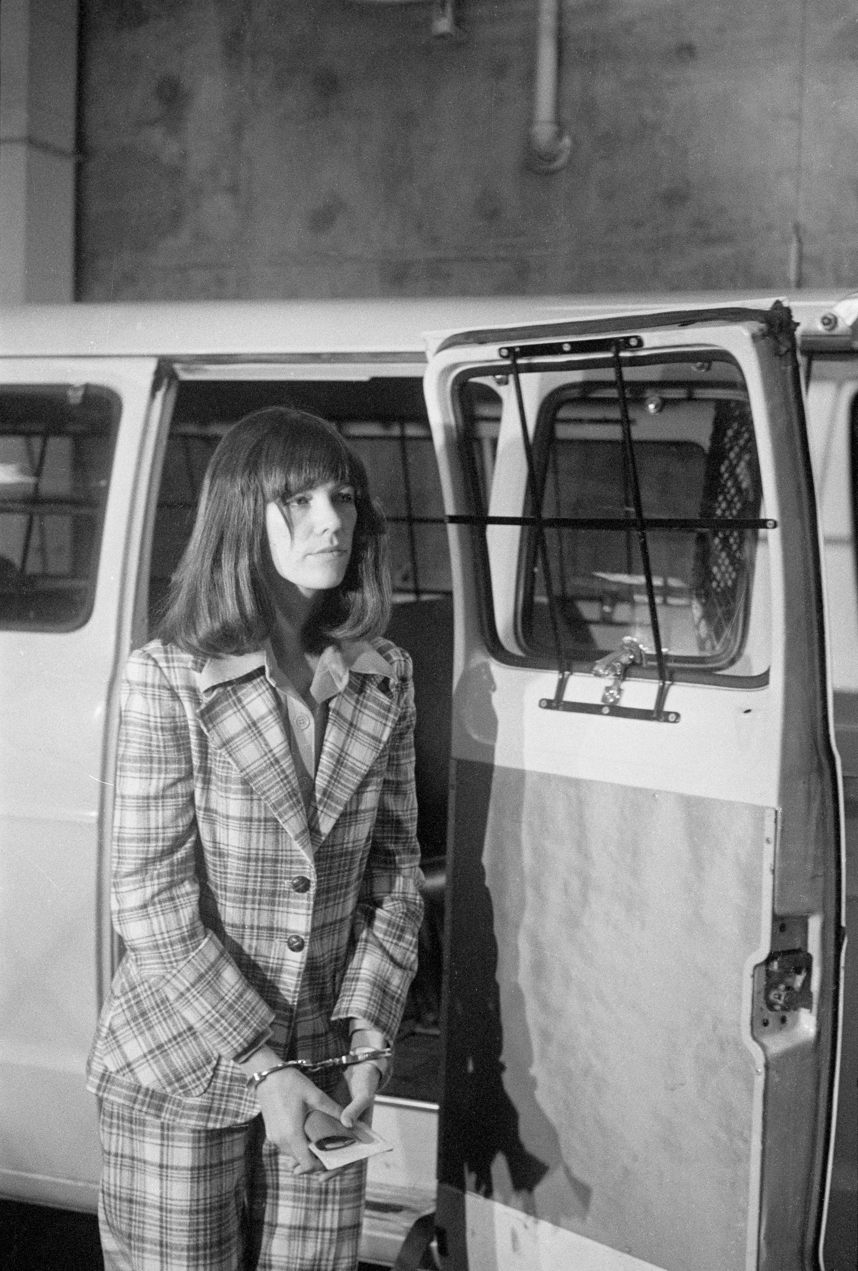 Leslie Van Houten en Los Ángeles el 26 de abril de 1977 | Foto: Getty Images