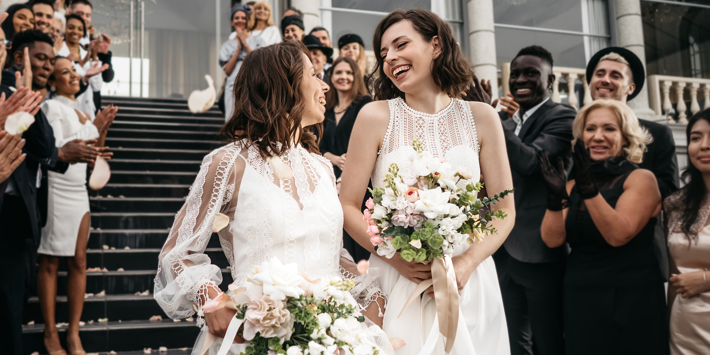 Novias en su boda | Fuente: Shutterstock