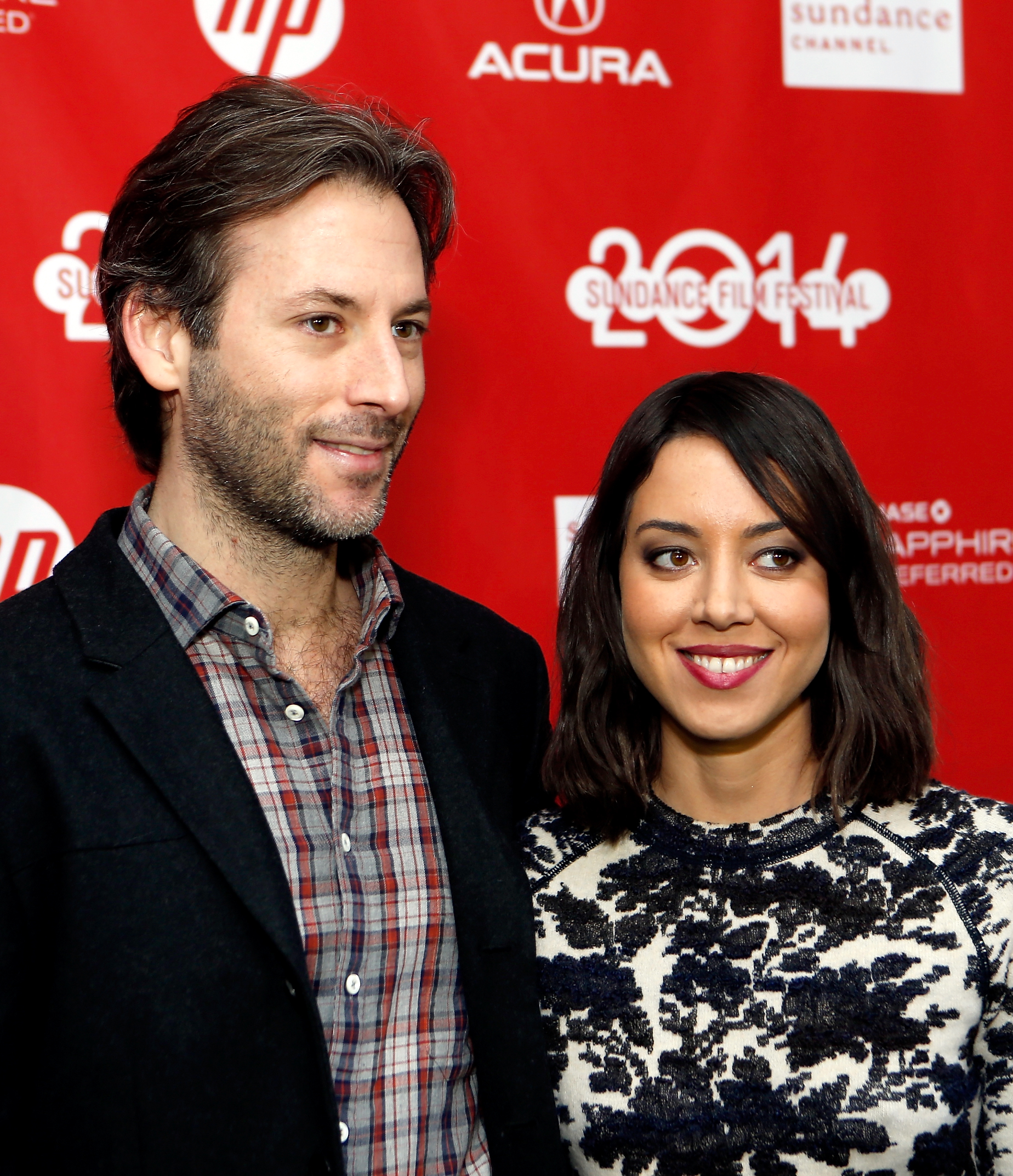 Jeff Baena y Aubrey Plaza asisten al estreno de "Life After Beth" en el Festival de Cine de Sundance en Utah, el 19 de enero de 2014 | Fuente: Getty Images