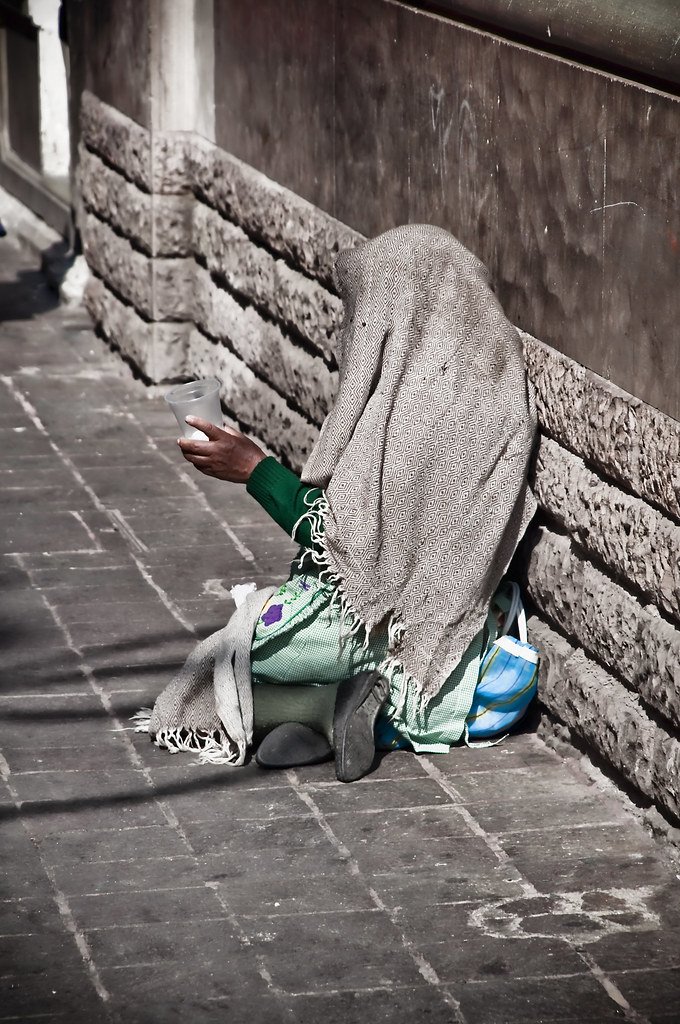 Indigente en una calle mexicana. | Foto: Flickr