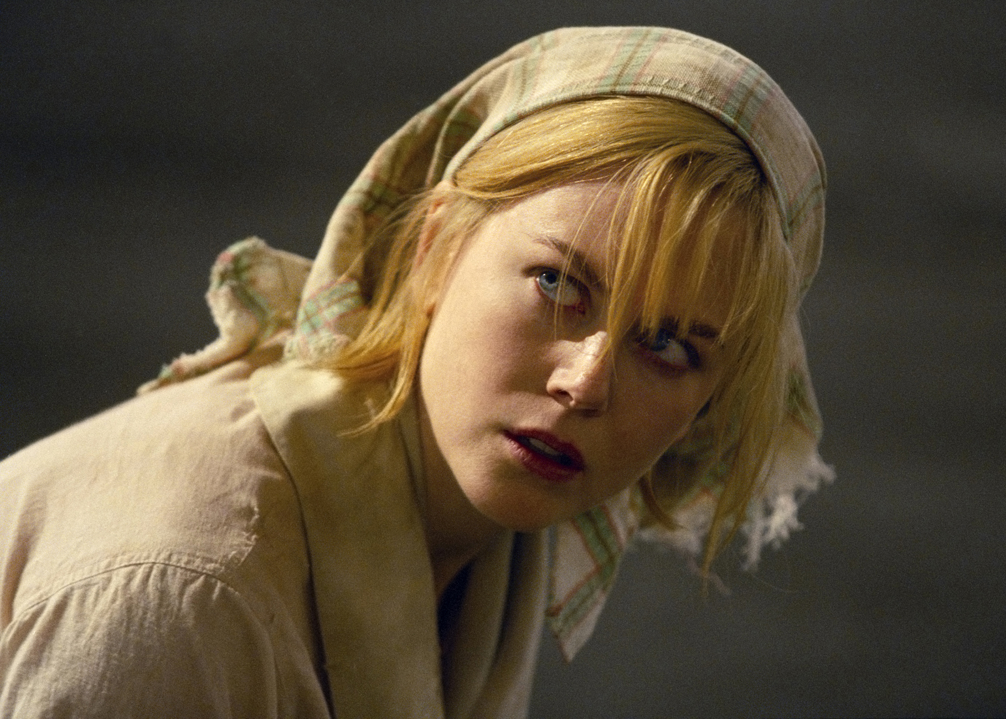 Nicole Kidman como Grace Margaret Mulligan en "Dogville", dirigida por Lars Von Trier en Trollhättan, Suecia, en 2002. | Fuente: Getty Images