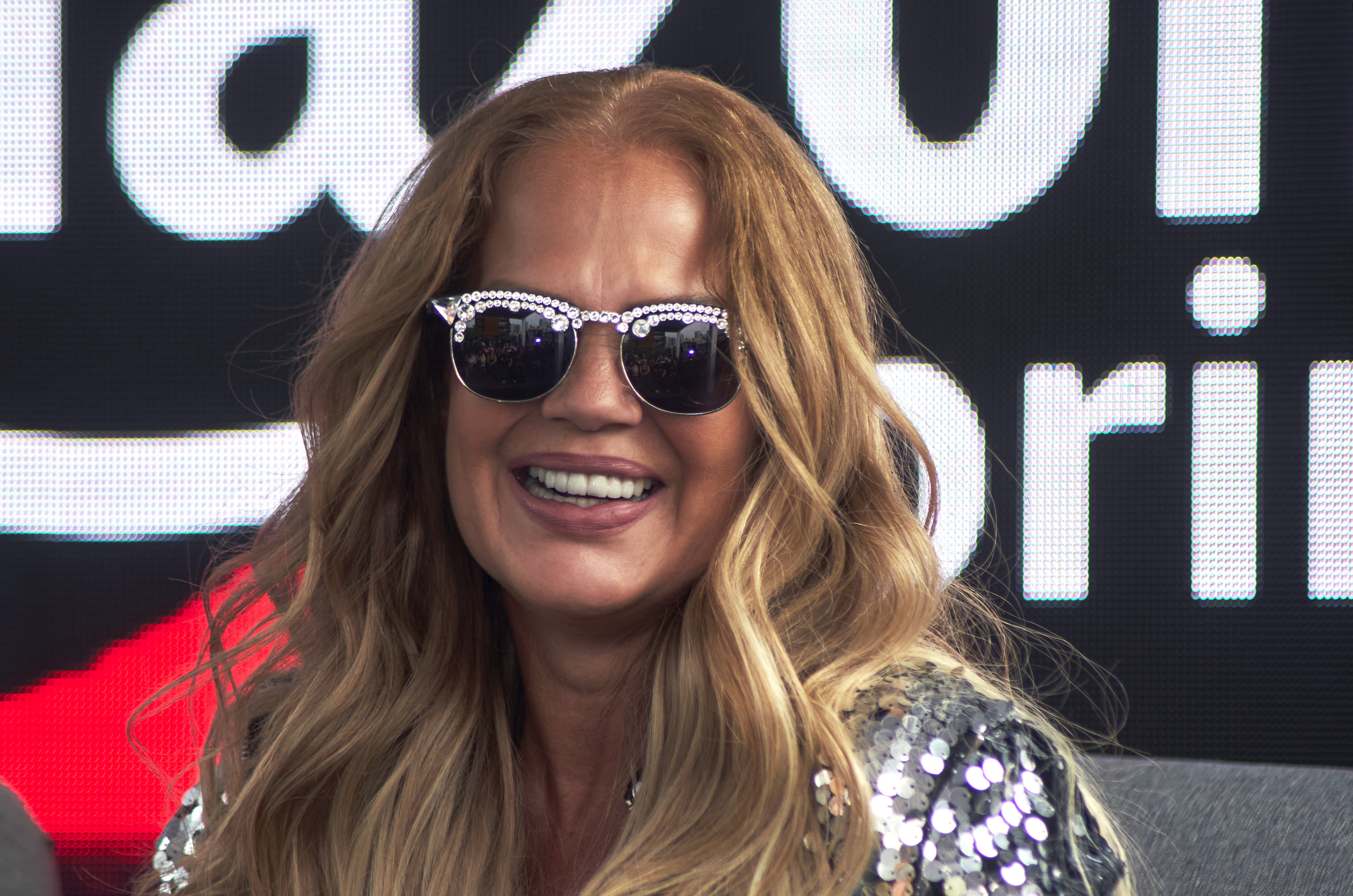 Niurka Marcos asiste durante una conferencia de prensa del reality show "Sueltos En Los Cabos" en el Hotel NH el 25 de abril de 2024 en la Ciudad de México, México. | Fuente: Getty Images