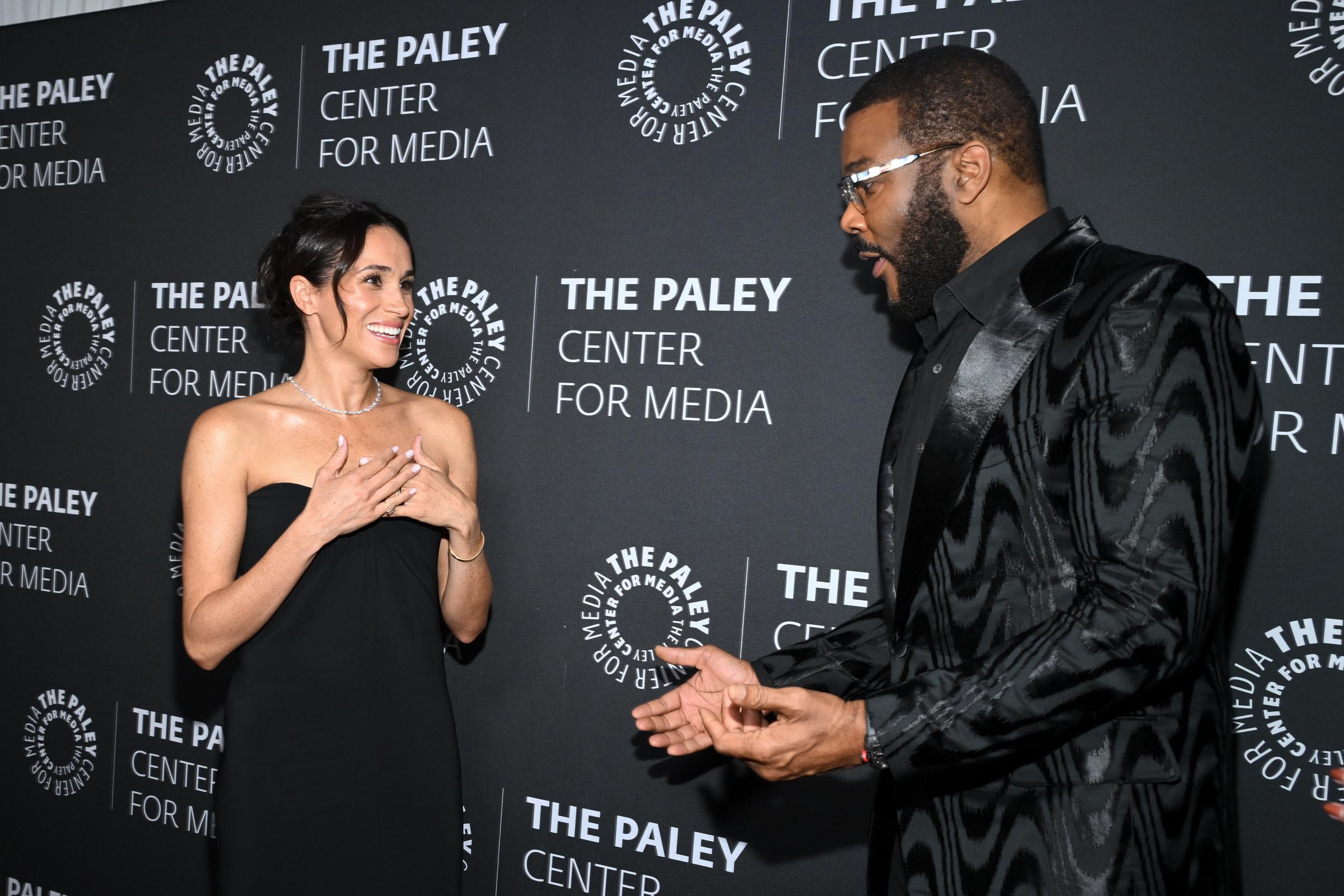 Meghan Markle y Tyler Perry en la Gala de Otoño Paley Honors de The Paley Center for Media en honor a Perry el 4 de diciembre de 2024, en Beverly Hills, California | Fuente: Getty Images