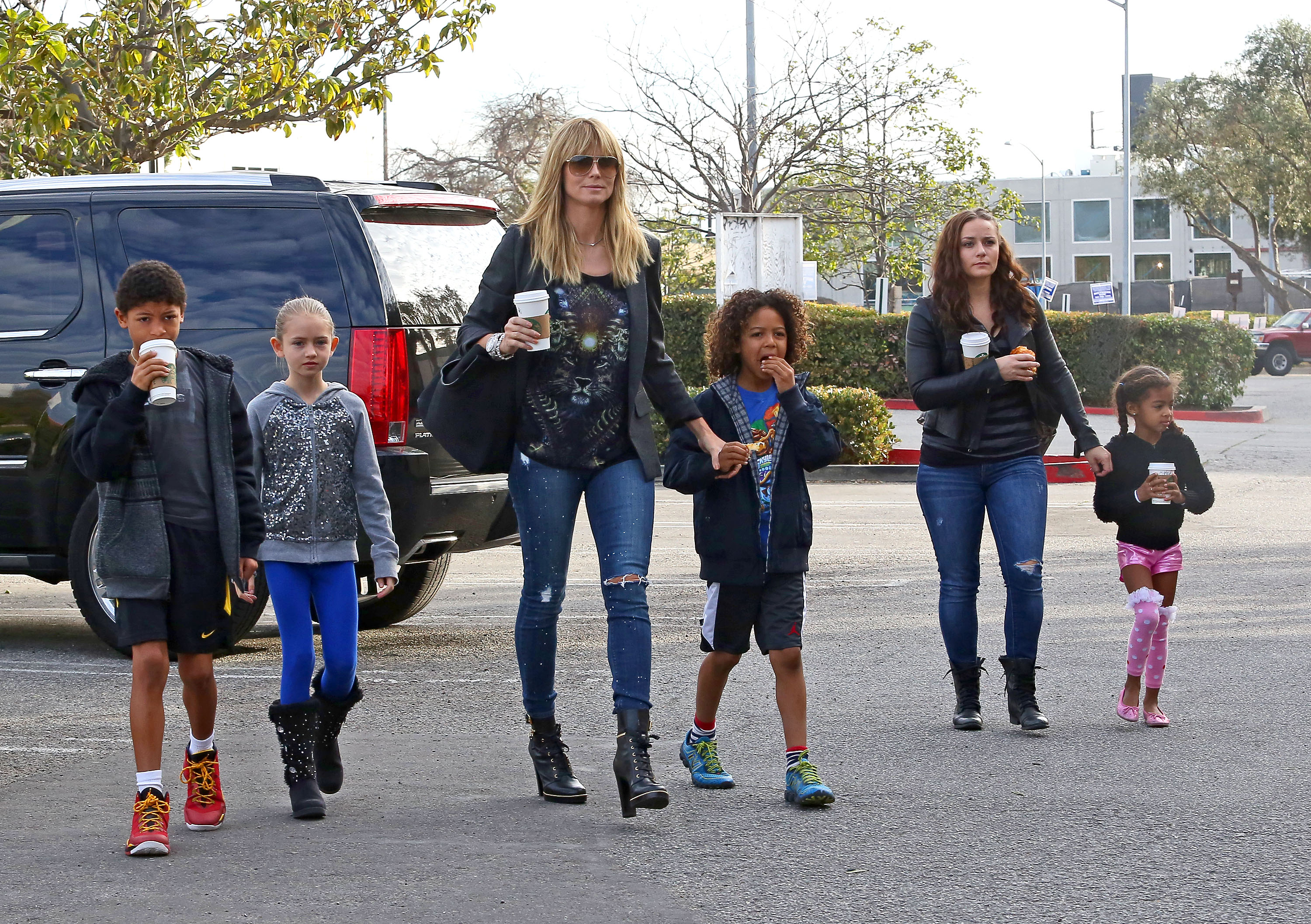 Heidi Klum aparece con sus hijos Henry, Johan, Lou y Leni en Los Ángeles en 2014 | Fuente: Getty Images