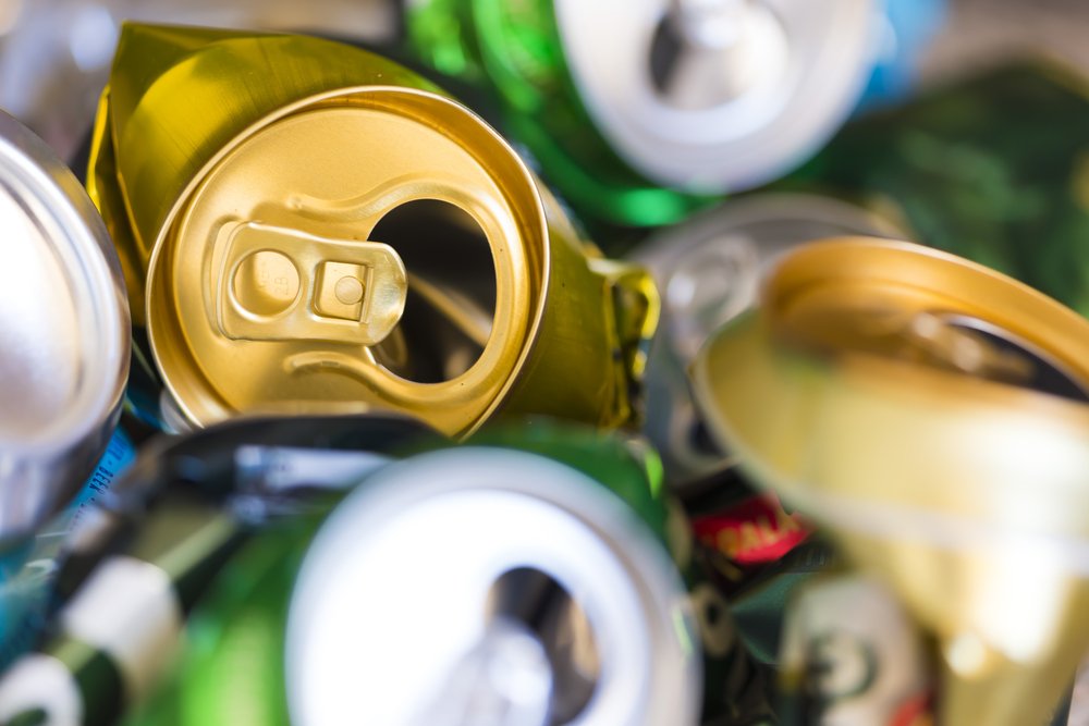 Latas vacías de cerveza. | Foto: Shutterstock