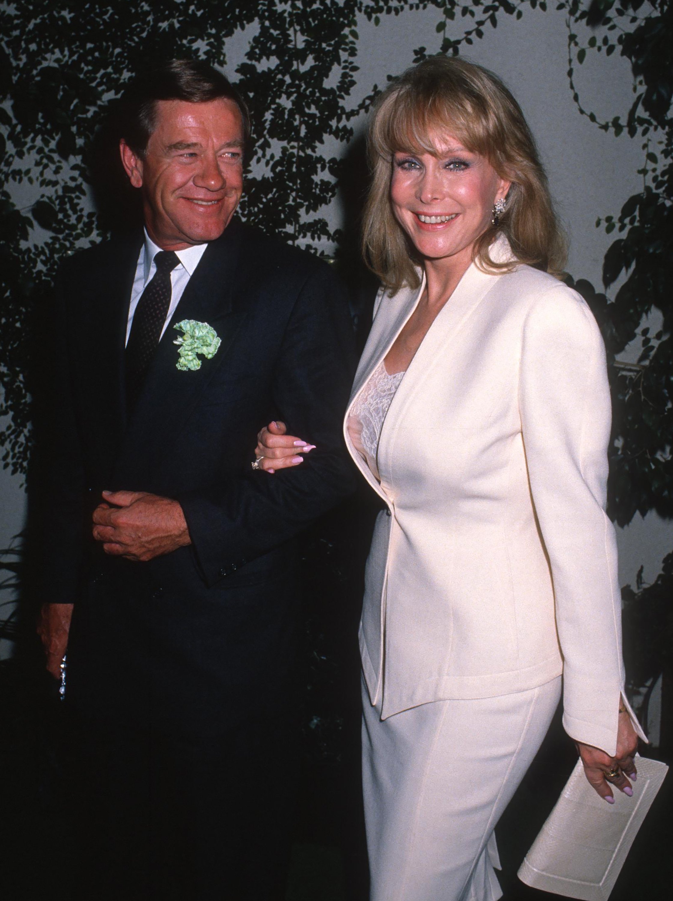 Jon Eicholtz and Barbara Eden in Beverly Hills, California, March 17, 1990 | Source: Getty Images