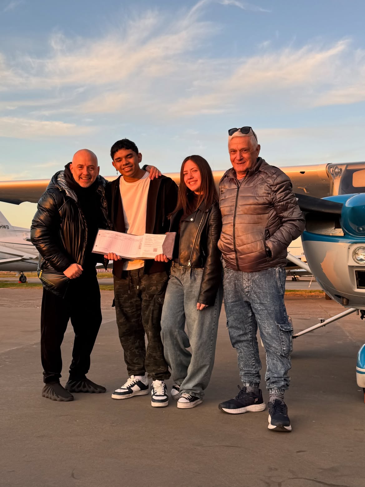 Lucio se recibe de piloto privado | Fuente: Instagram/josemariamuscari