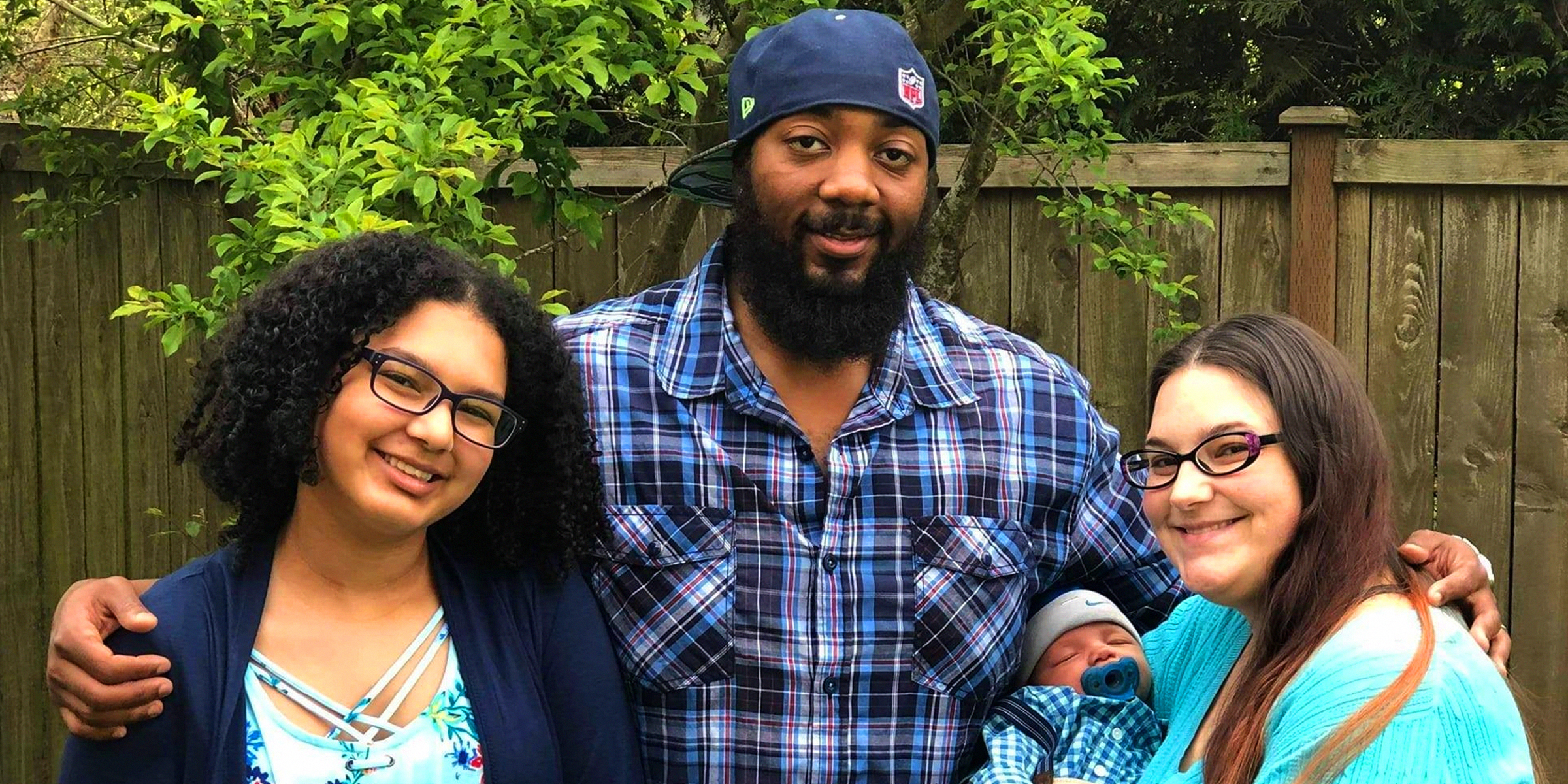 Kaymaii, Cameron, Nicolle Blackman, su esposo y su nuevo bebé, 2019 | Foto: Facebook.com/Mrs.Blackman16