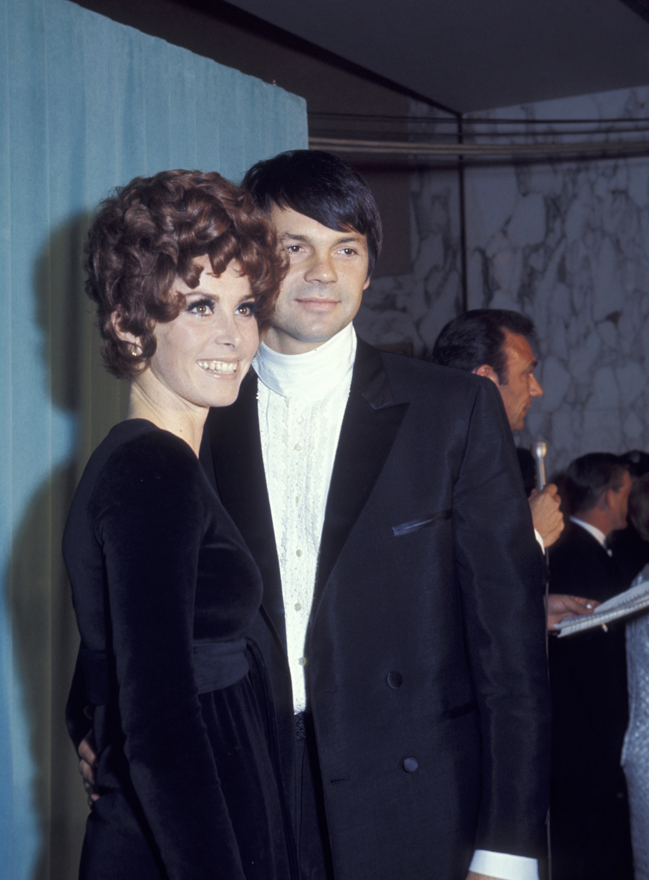 La actriz y Gary Lockwood durante la proyección de "2001: A Space Odyssey", el 3 de abril, 1968, en New York City | Fuente: Getty Images