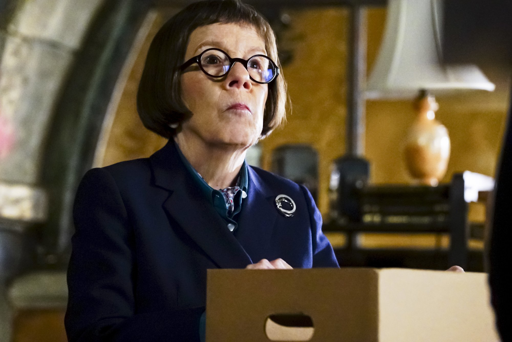 Linda Hunt en "NCIS: Los Ángeles" el 25 de septiembre de 2016. | Foto: Getty Images