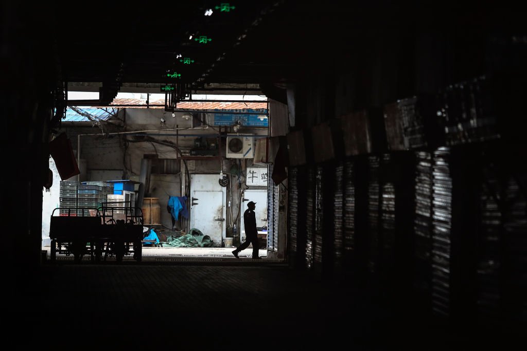 Mercado de Mariscos de Huanan, cerrado por causa del COVID-19. Wuhan, China, 17 de enero de 2020. | Foto: Getty Images