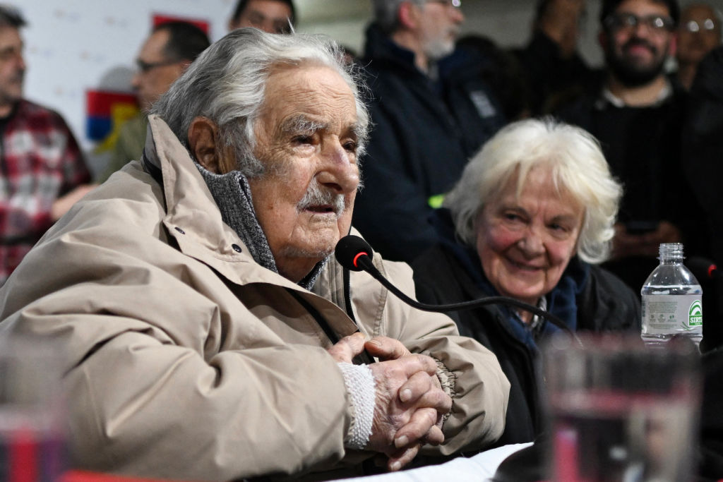José Mujica y Lucía Topolansky en 2024. | Foto: Getty Images