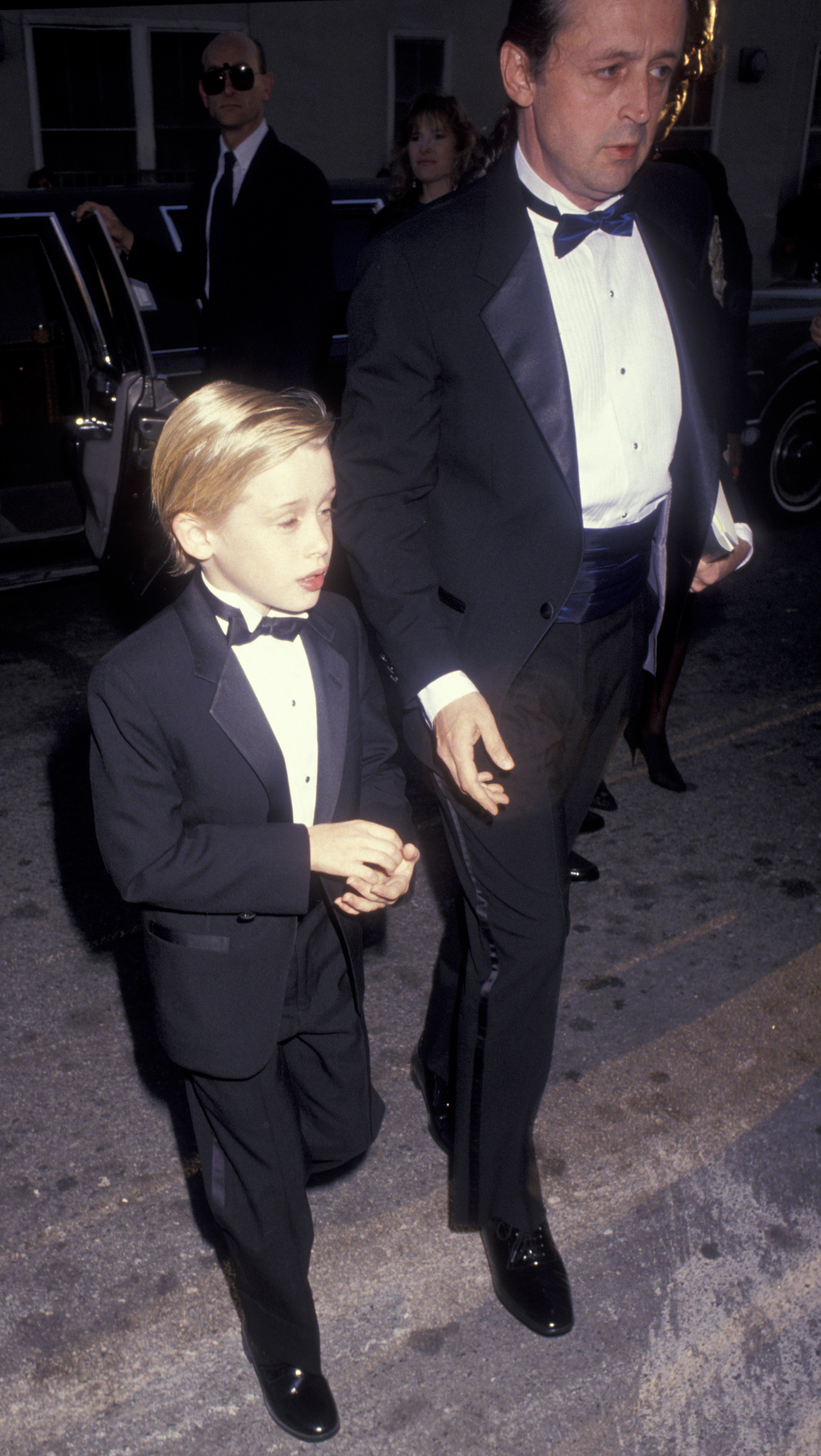 Con su padre en la 17ª edición de los People's Choice Awards en Hollywood, California, el 11 de marzo de 1993 | Foto: Getty Images