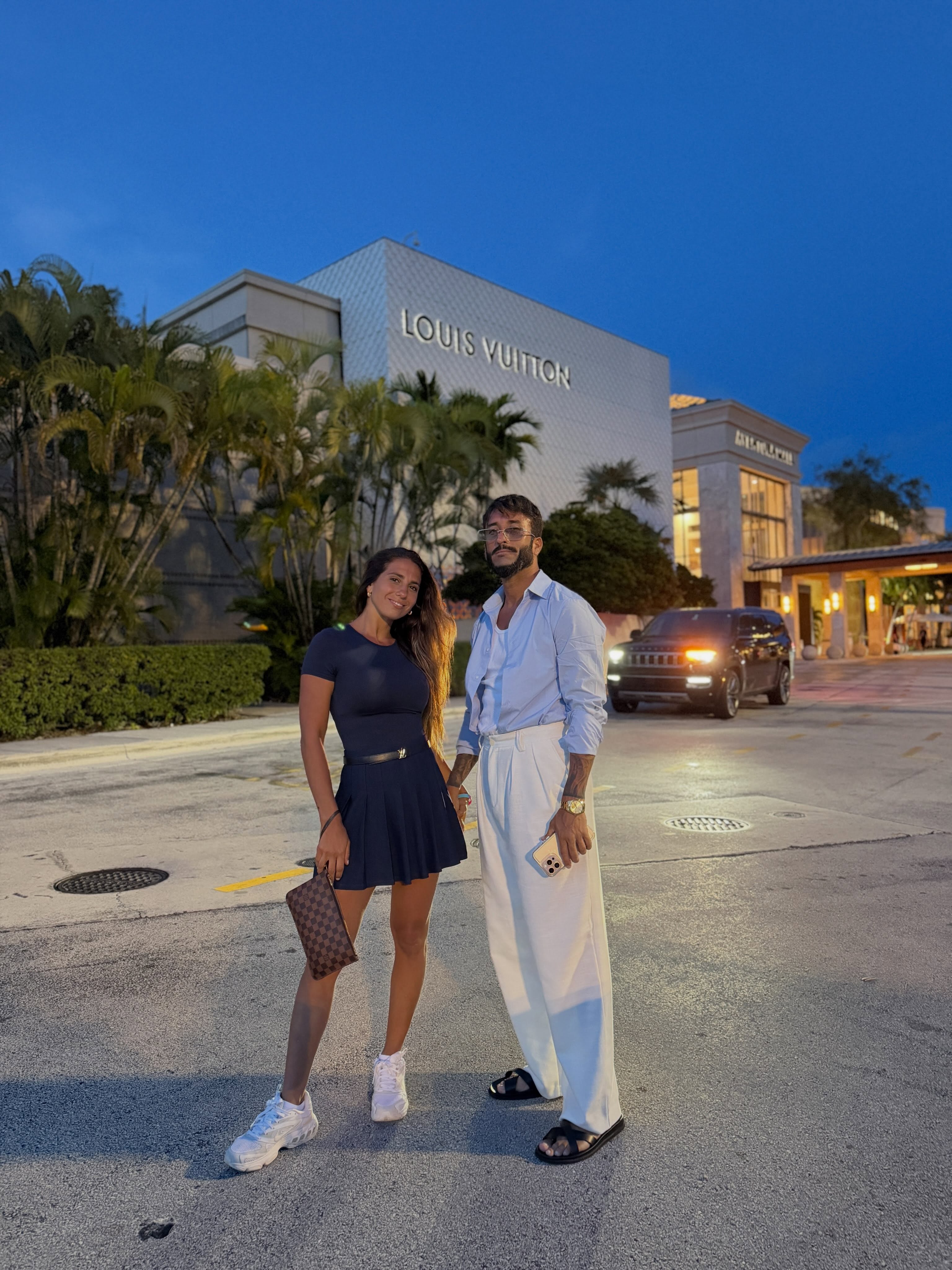 Cinthia Fernández junto a su novio Roberto Castillo durante su viaje de vacaciones a Miami | Fuente: Instagram/cinthia_fernandez_