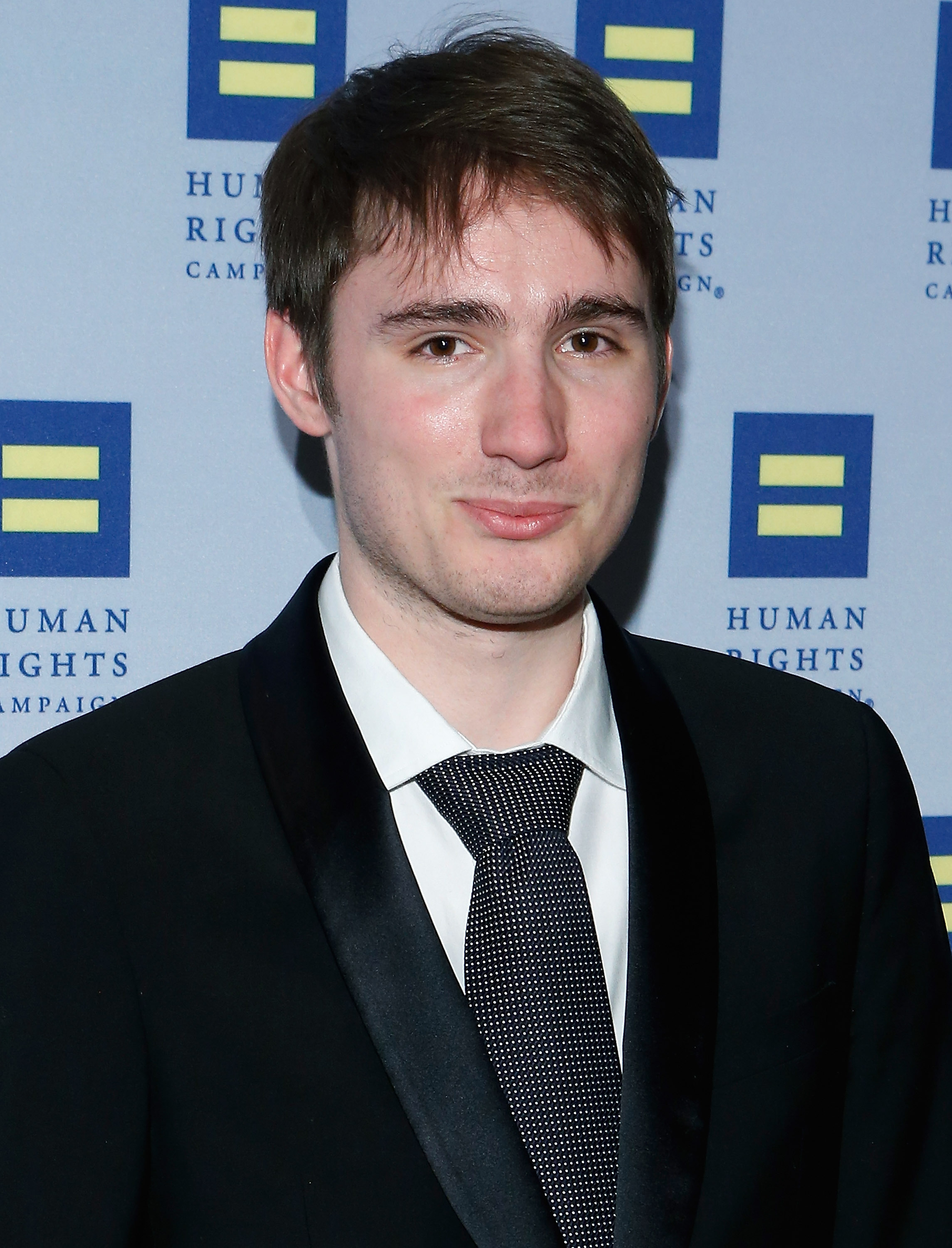 Sam asiste a la Gran Gala de la Campaña de Derechos Humanos de Nueva York el 2 de febrero de 2013 | Fuente: Getty Images