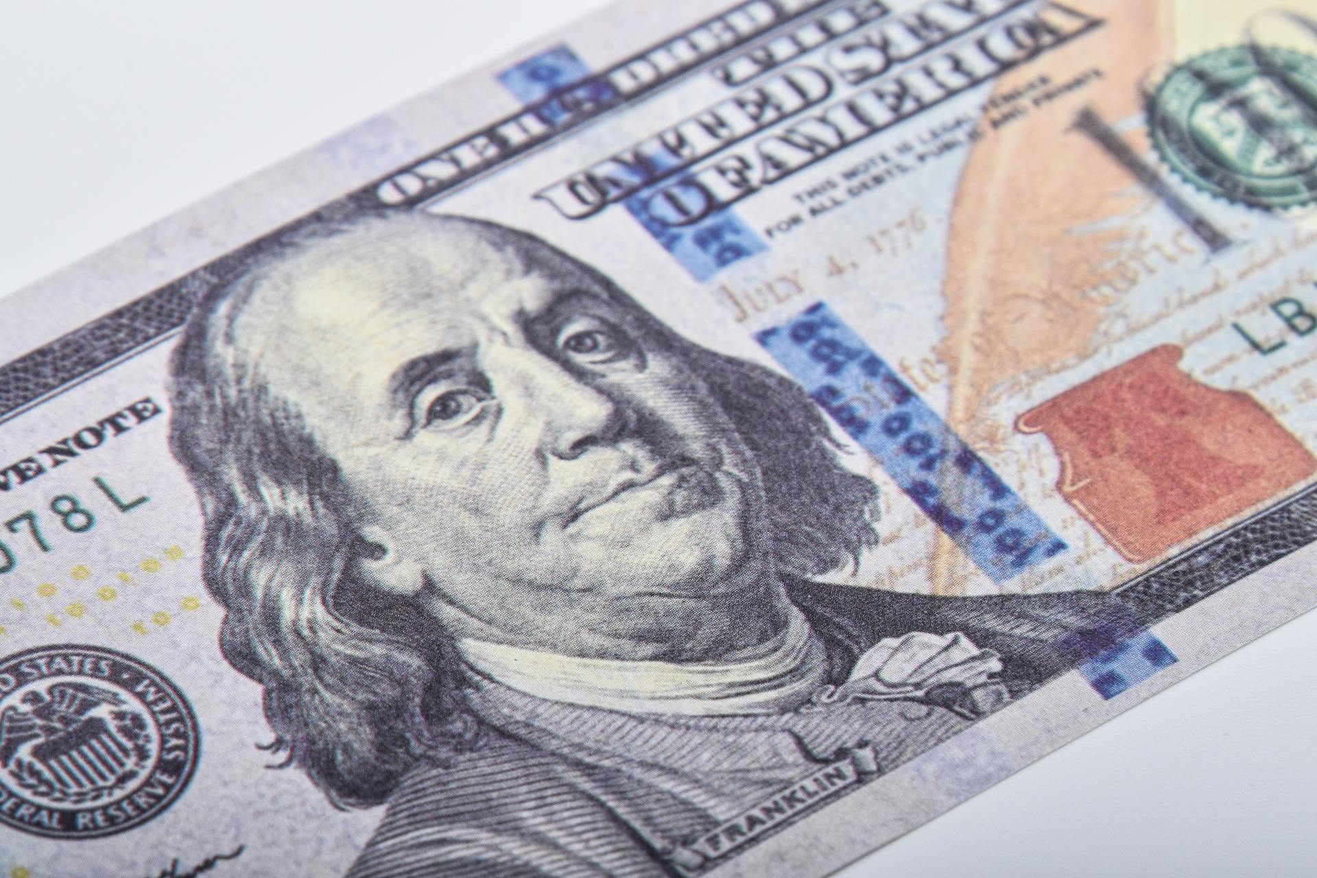 Un billete de cien dólares | Fuente: Pexels