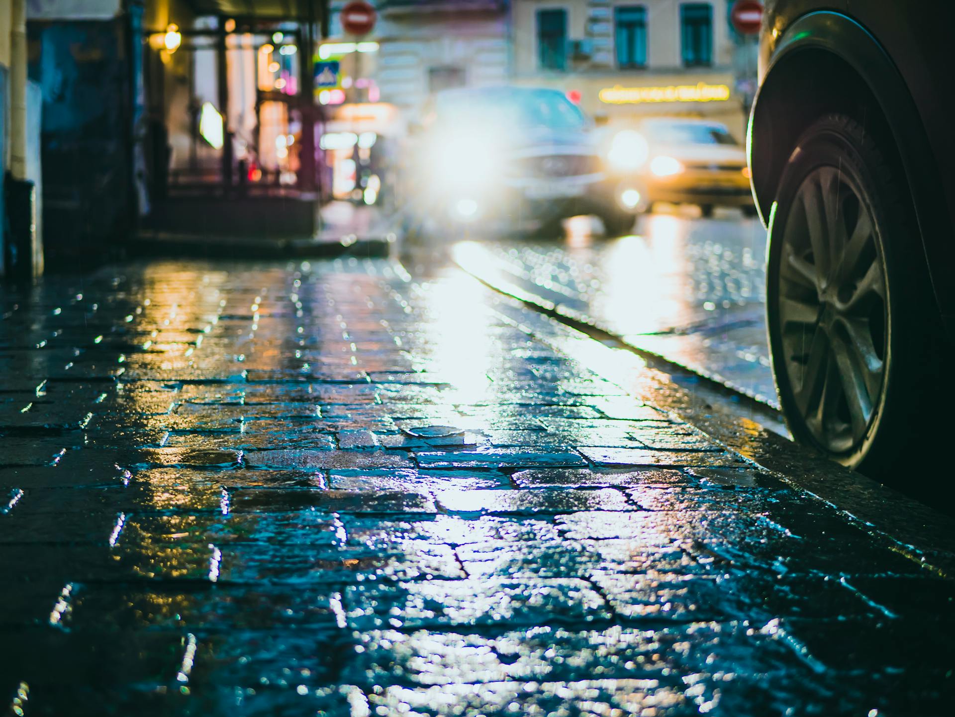 Una acera | Fuente: Pexels