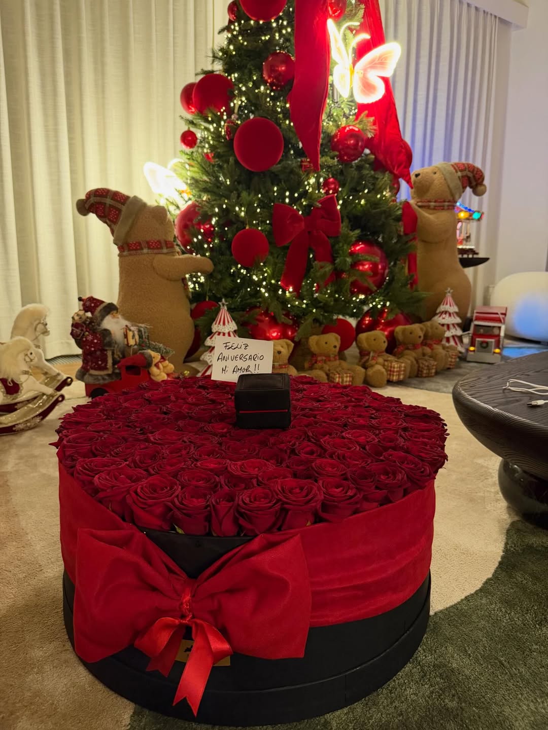 El regalo de Mauro Icardi a Eugenia "la China" Suarez | Fuente: Instagram/sangrejaponesa