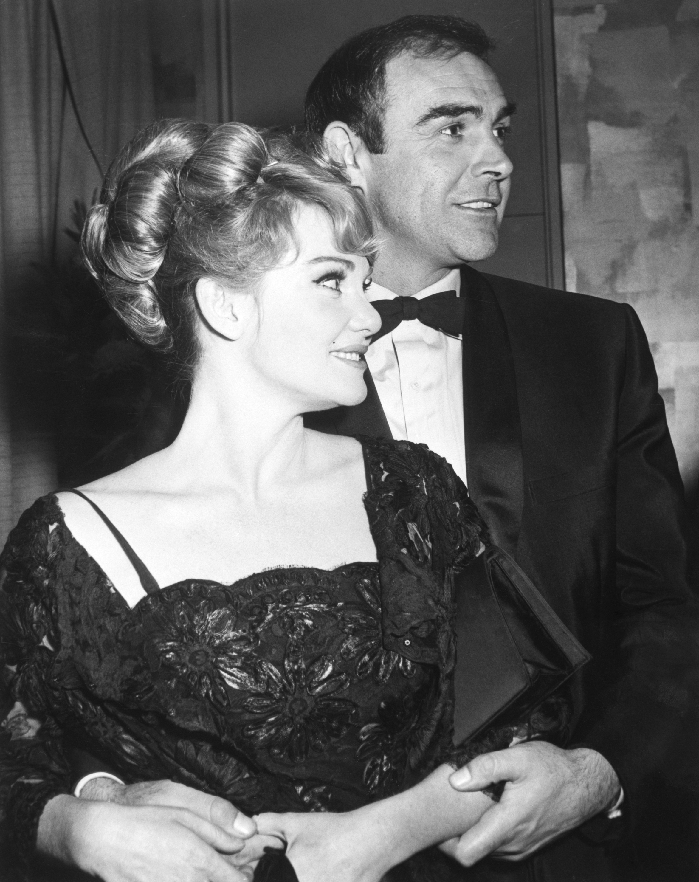 Diane Cilento y su esposo Sean Connery, hacia 1970. | Foto: Getty Images