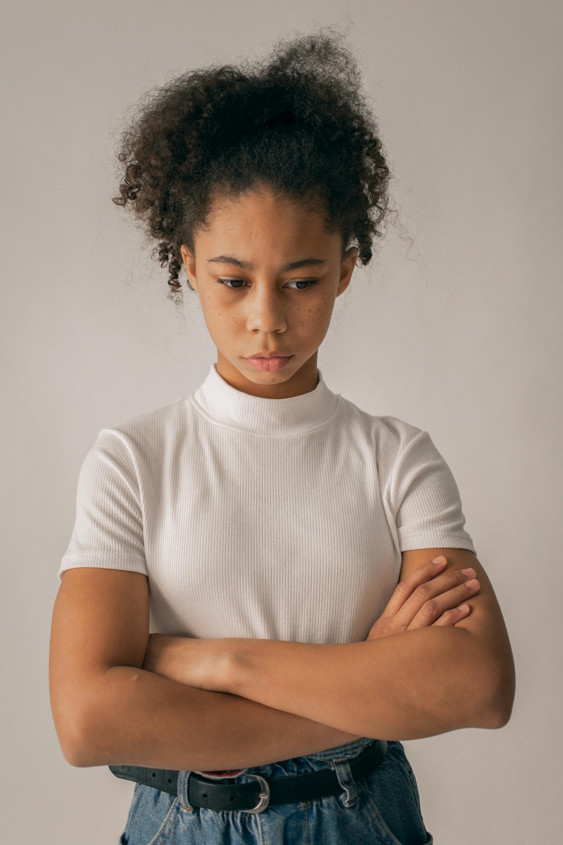 Una adolescente alterada | Fuente: Pexels