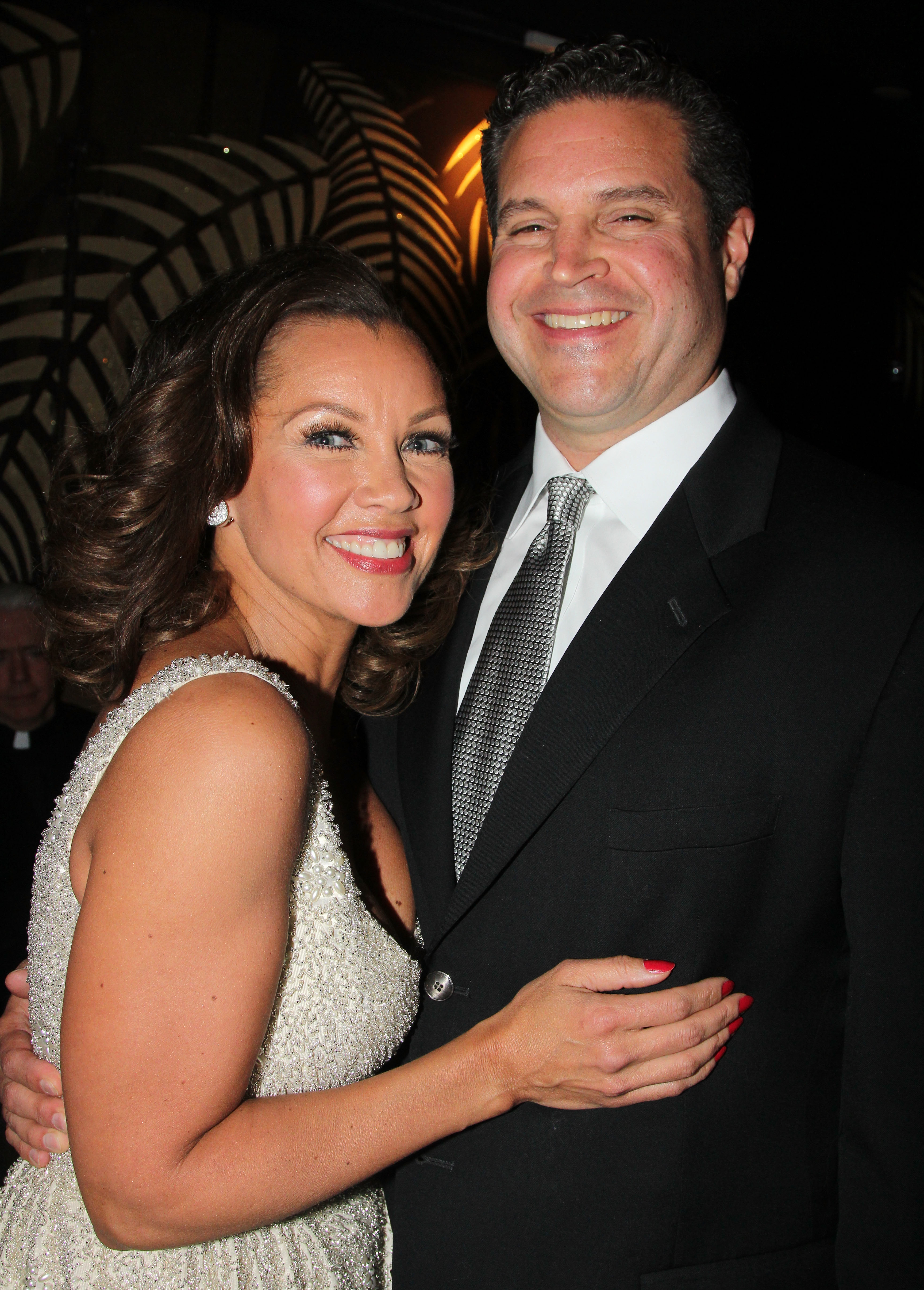 Vanessa Williams y Jim Skrip en la fiesta posterior al estreno en Broadway de "The Trip To Bountiful" en Nueva York el 23 de abril de 2013 | Foto: Getty Images