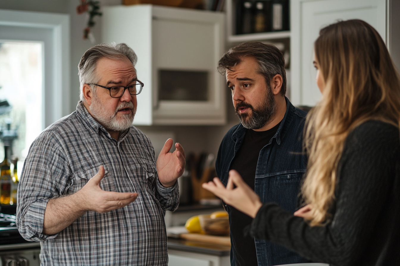 Una pareja hablando con un contratista en su cocina | Fuente: Midjourney