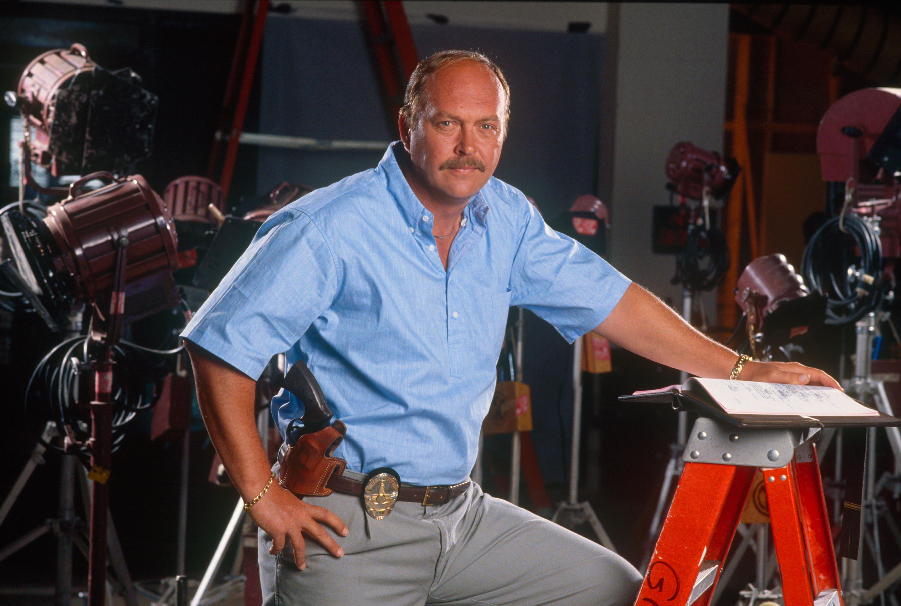 John Ashton posa durante una sesión de retratos en Hollywood, California, en 1989 | Fuente: Getty Images