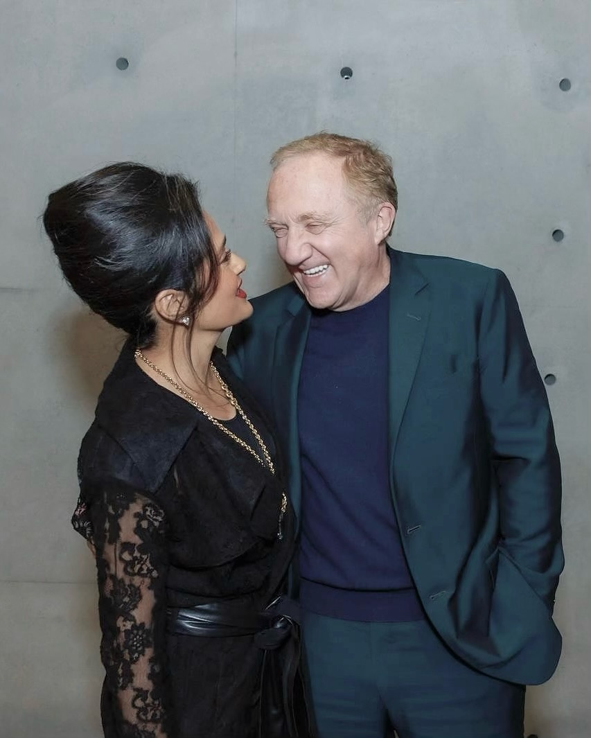 Salma Hayek y su marido, François-Henri Pinault, de su publicación en las redes sociales del 5 de marzo de 2025 | Fuente: Instagram/salmahayek