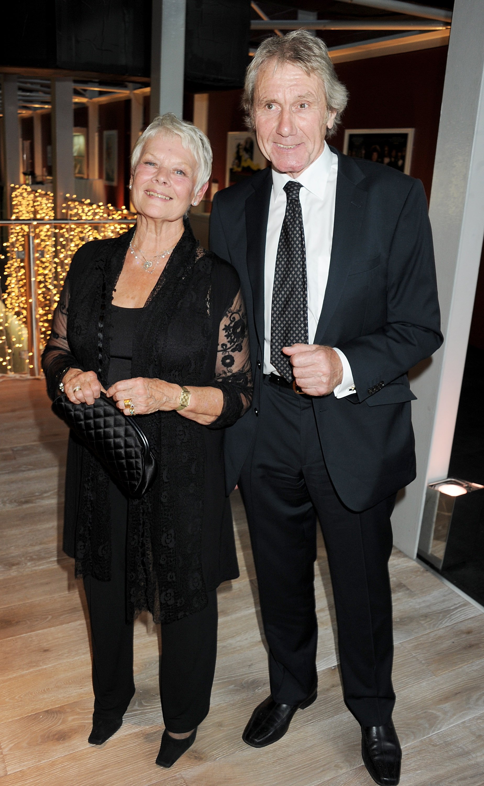 Judi Dench y David Mills en la Cena del Presidente del BFI el 22 de junio de 2011, en Londres, Inglaterra | Fuente: Getty Images