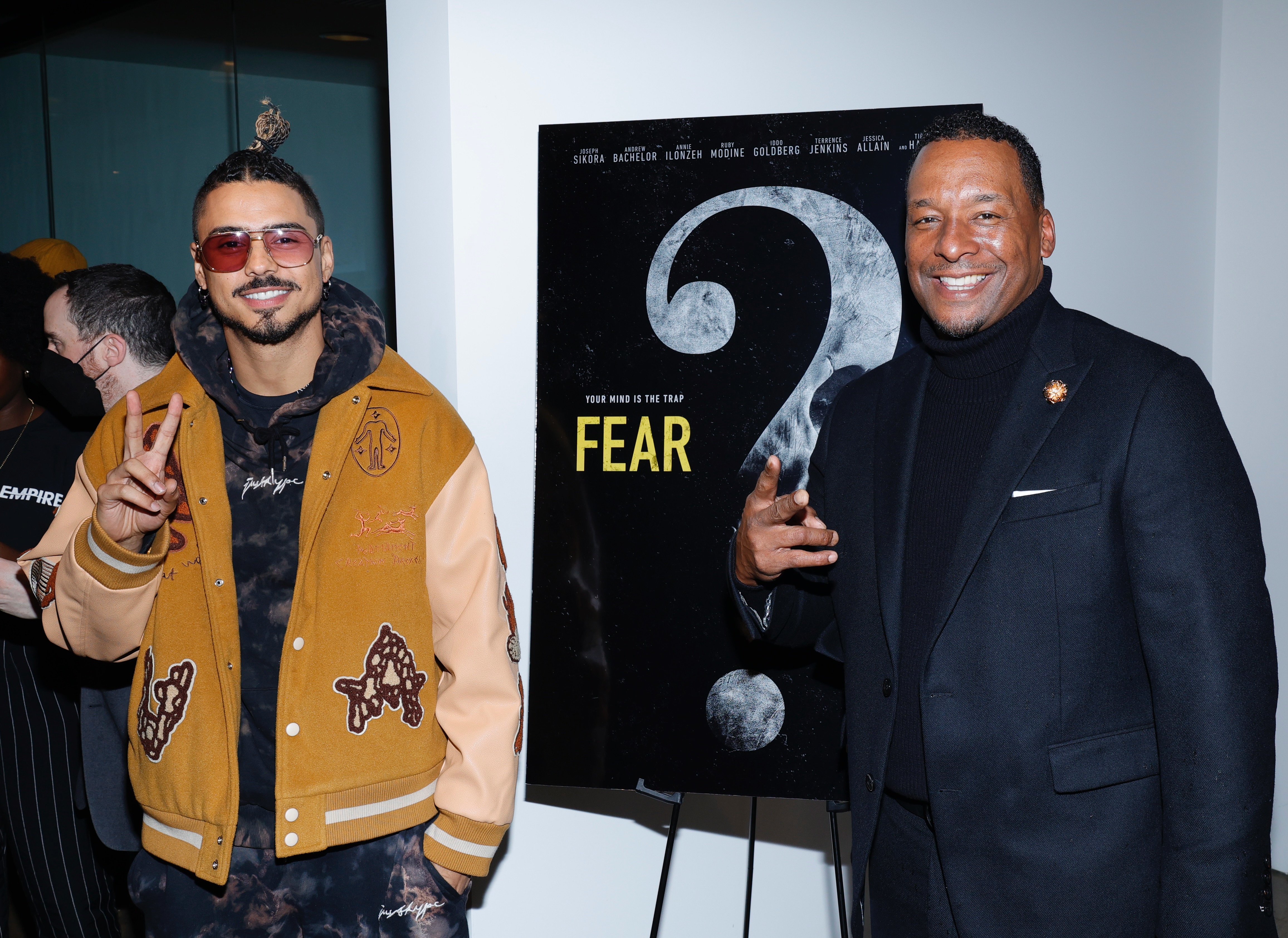 Quincy Brown y Deon Taylor asisten al Overcoming Fear Mixer el 9 de enero de 2023, en Santa Mónica, California. | Fuente: Getty Images