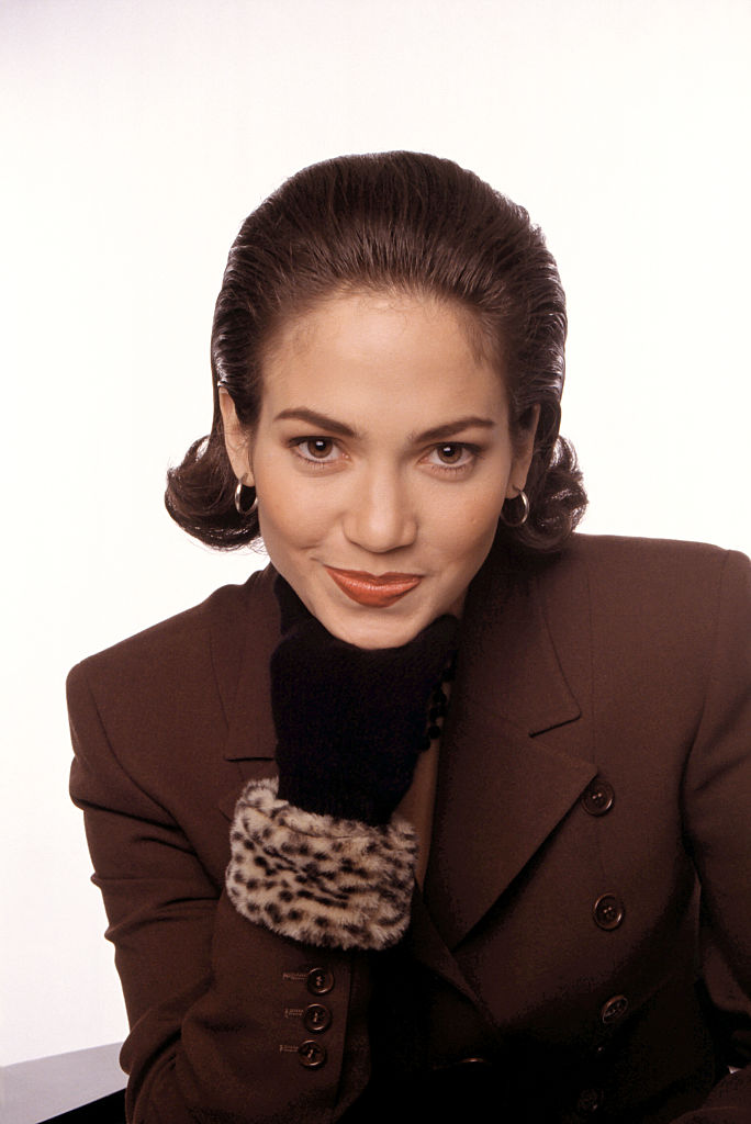 Jennifer Lopez posa para un retrato hacia 1992 en Los Ángeles, California. | Fuente: Getty Images