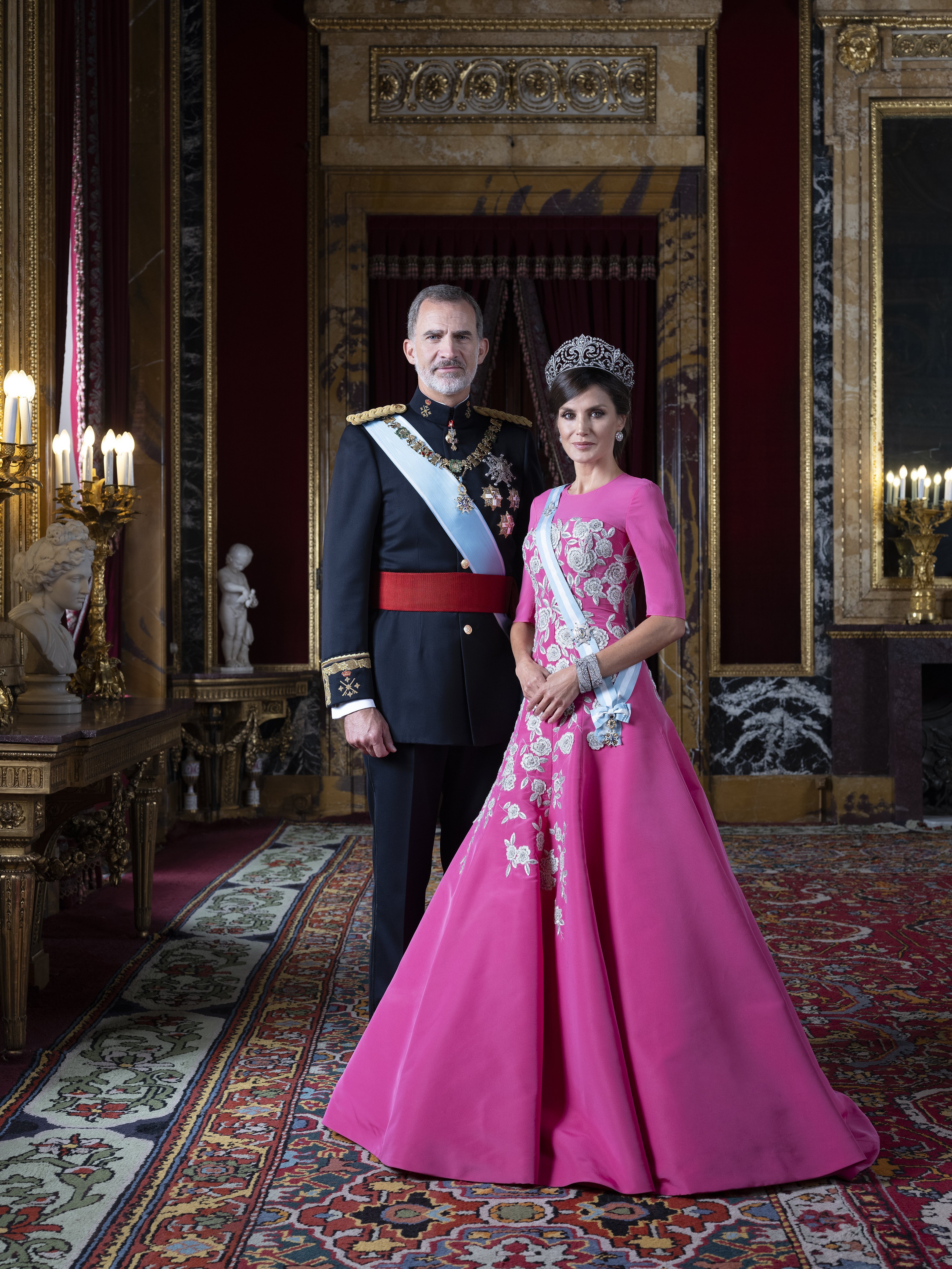 Esta imagen de folleto proporcionada por la Casa Real Española muestra una fotografía oficial de la realeza española. | Foto: Getty Images
