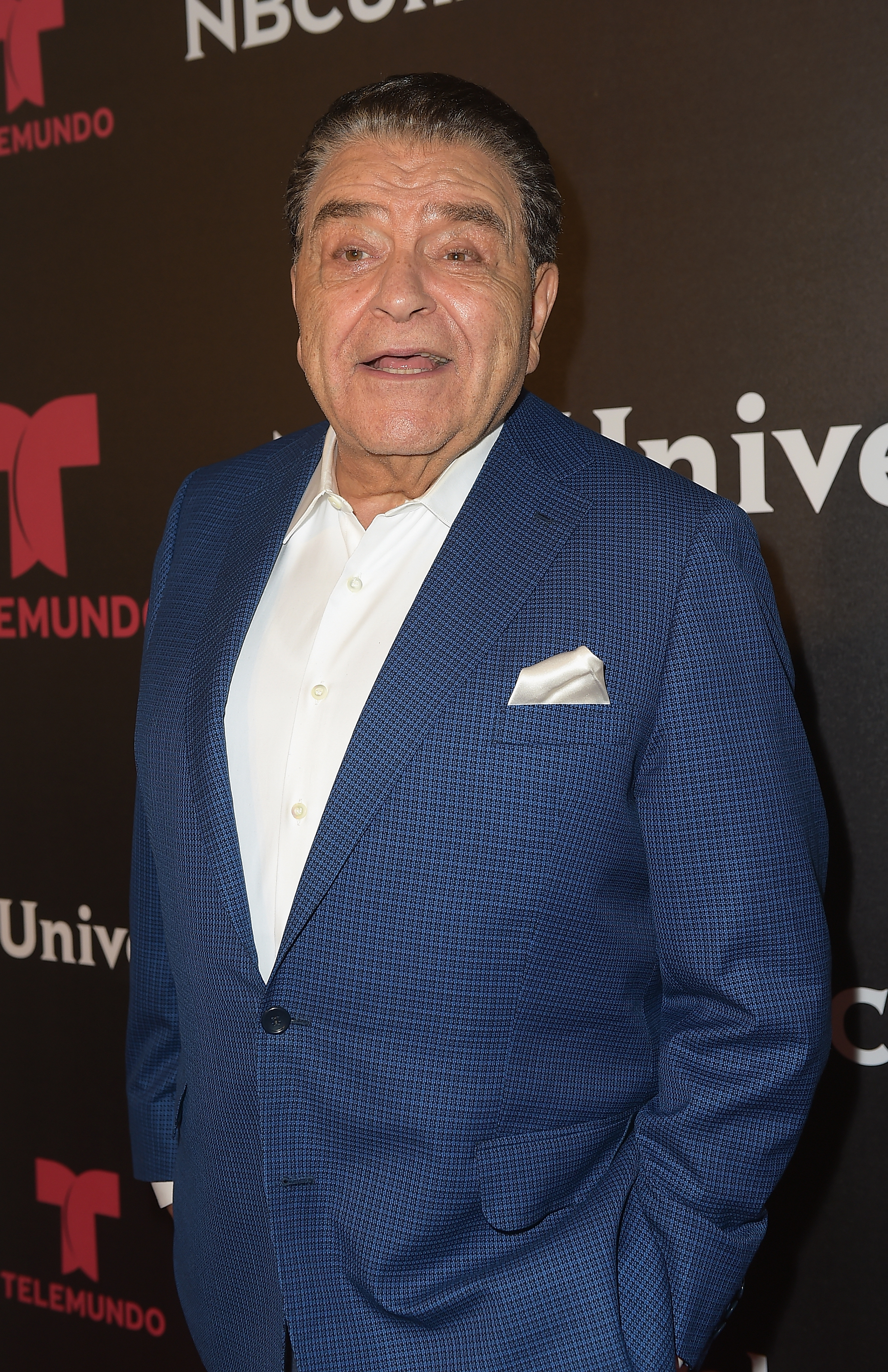 Don Francisco asiste al evento internacional fuera de las instalaciones de NBCUniversal en LIV Fontainebleau el 9 de noviembre de 2017 en Miami Beach, Florida. | Fuente: Getty Images