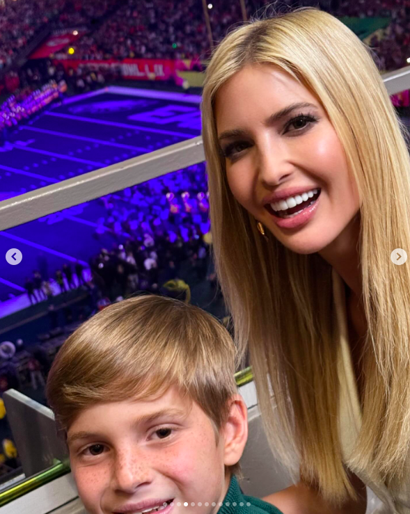 Theodore Kushner e Ivanka Trump sonriendo para la cámara. | Fuente: Instagram/ivankatrump