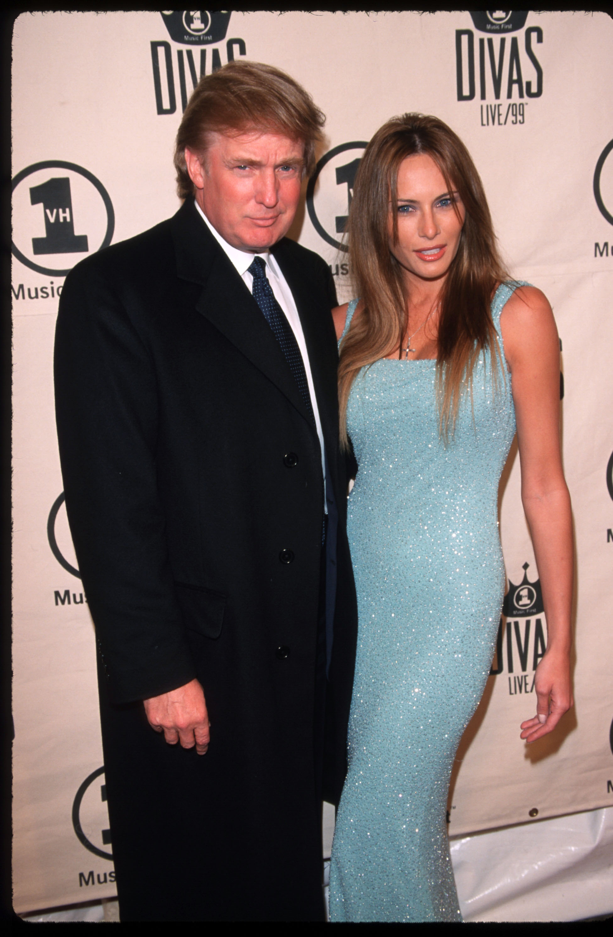 Donald y Melania Trump en el concierto VH1 Divas Live el 13 de abril de 1999, en Nueva York. | Fuente: Getty Images