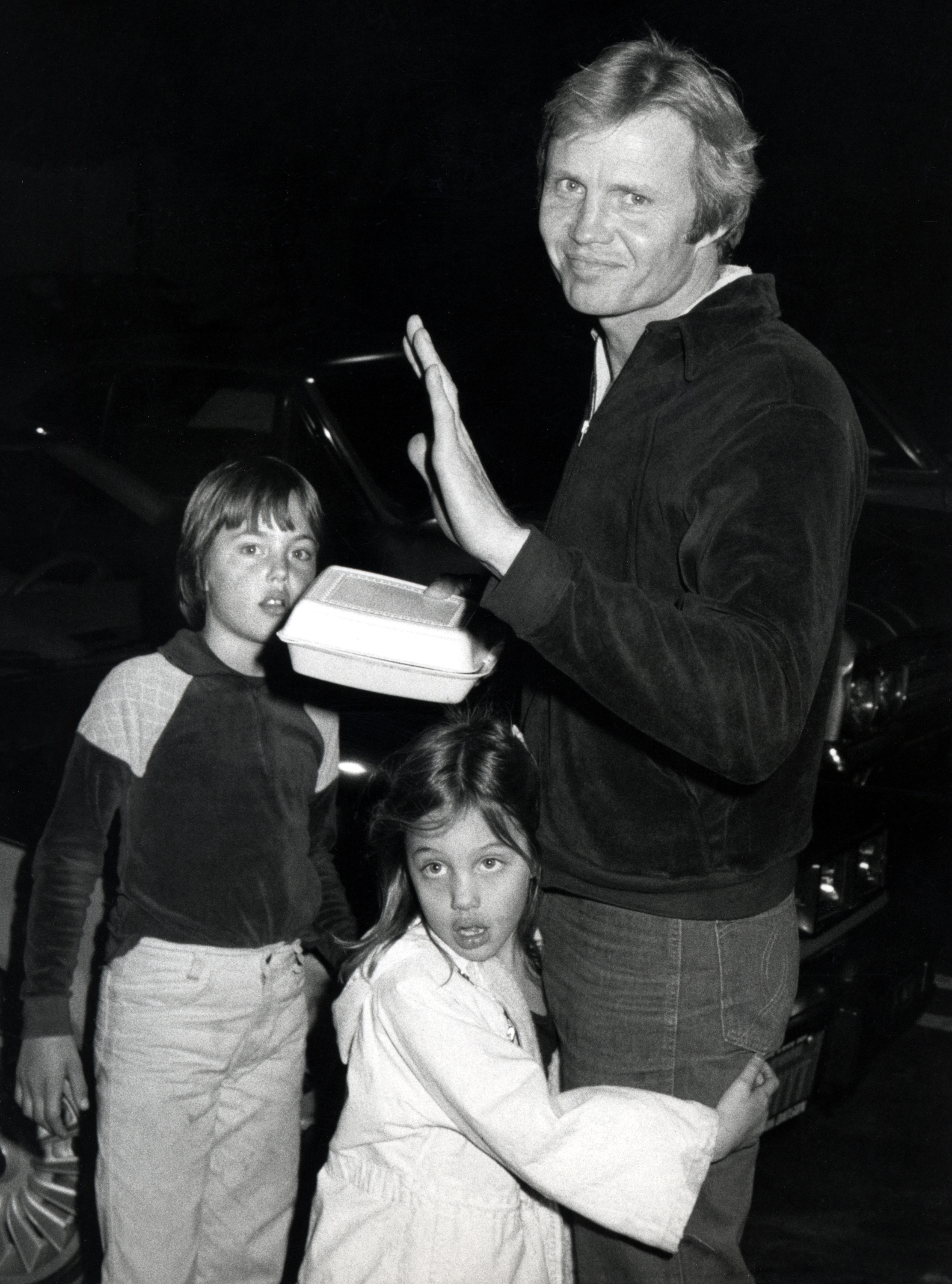 Foto de archivo de Jaime Haven Voight, Angelina Jolie y Jon Voight, fechada el 1 de enero de 1980 | Fuente: Getty Images